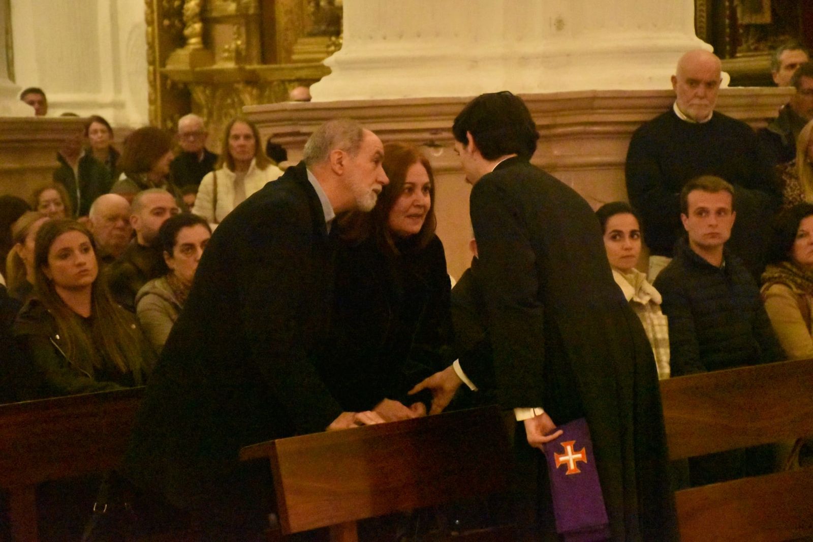 Una misa en la iglesia de África rinde memoria al capitán Álvaro García