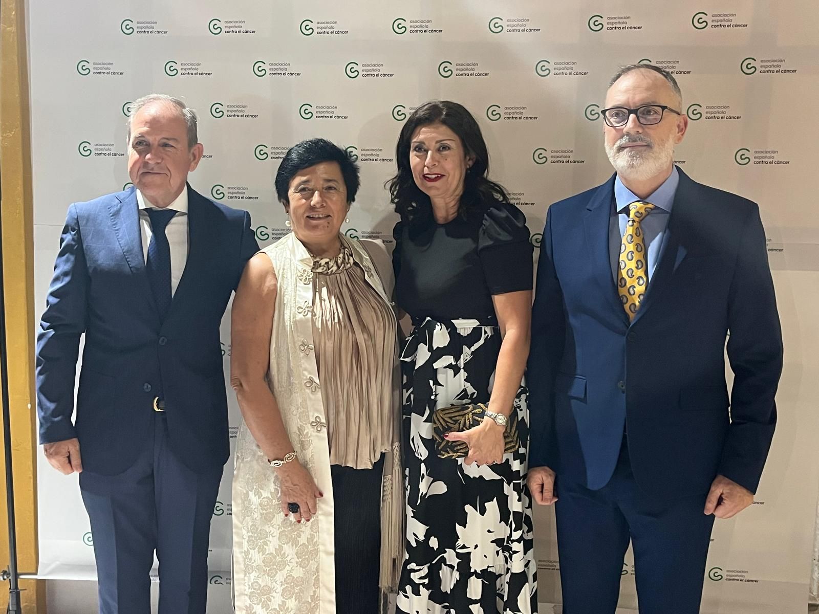 FOGALERÍA | La cena benéfica en Ceuta de la AECC en imágenes