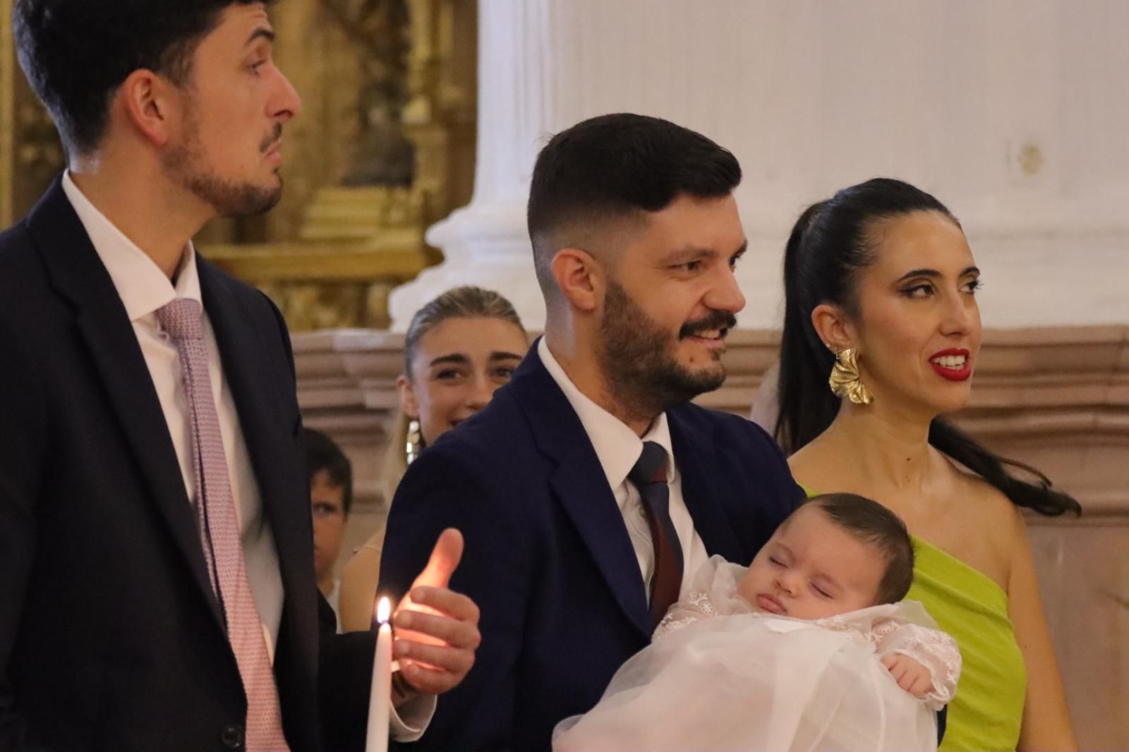 Gabriela, Manuel y Jimena reciben el Sacramento del Bautismo en el Santuario