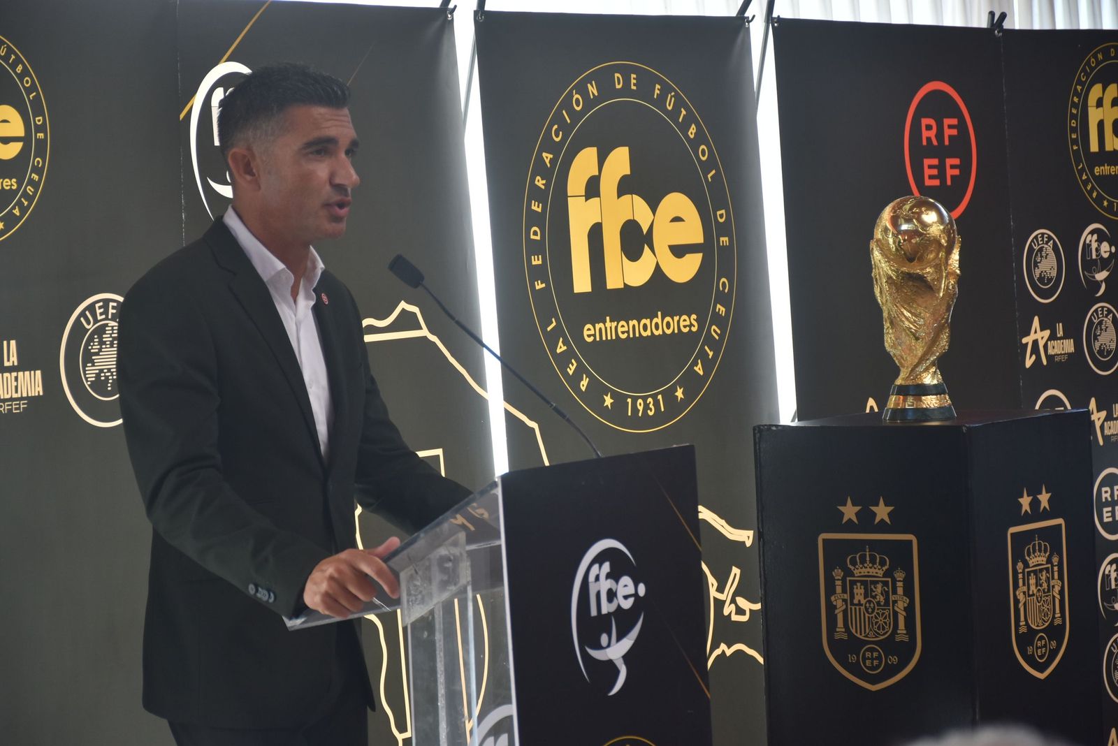 Emoción, homenajes y premios por el Día del Entrenador