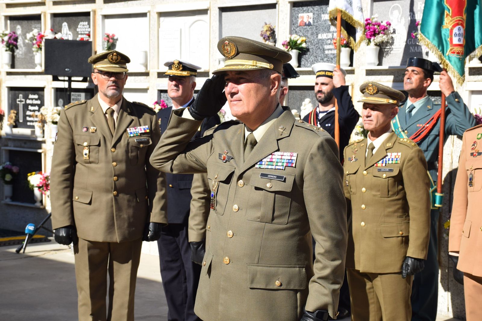 Así ha sido el homenaje a los militares fallecidos