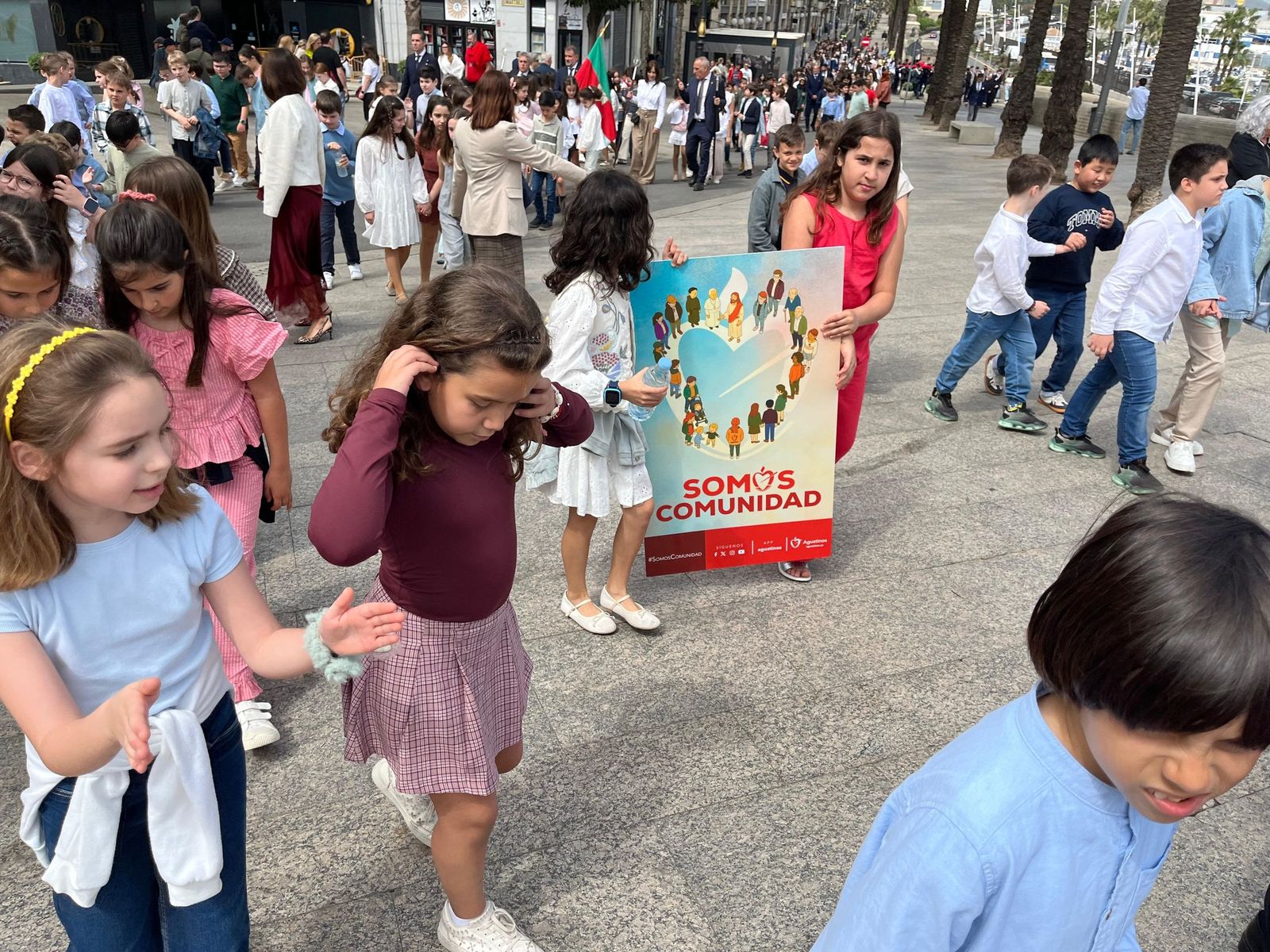El colegio San Agustín honra a su patrón con una procesión, juegos y unión en su gran día