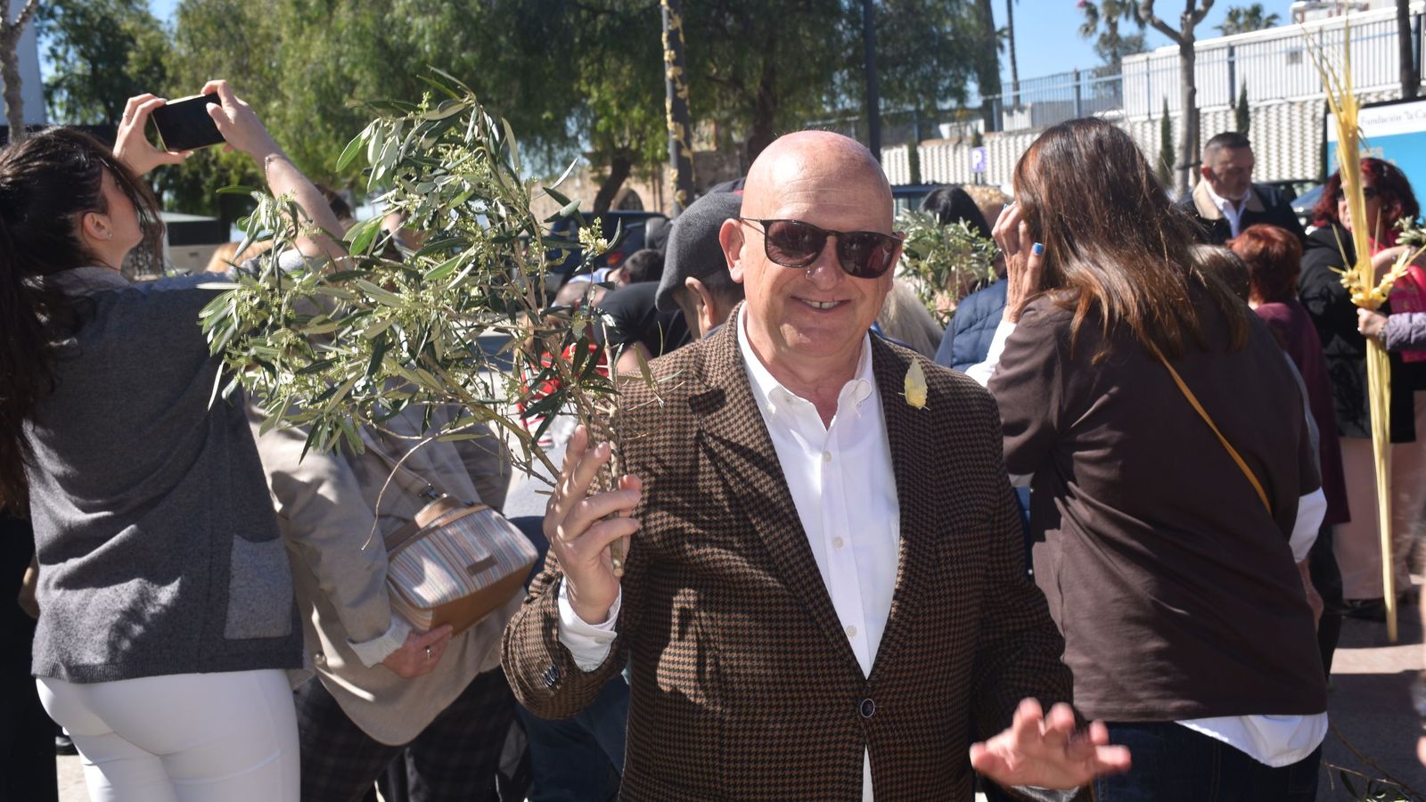 Procesión y bendición de las palmas y misa en el Santuario de África por el Domingo de Ramos