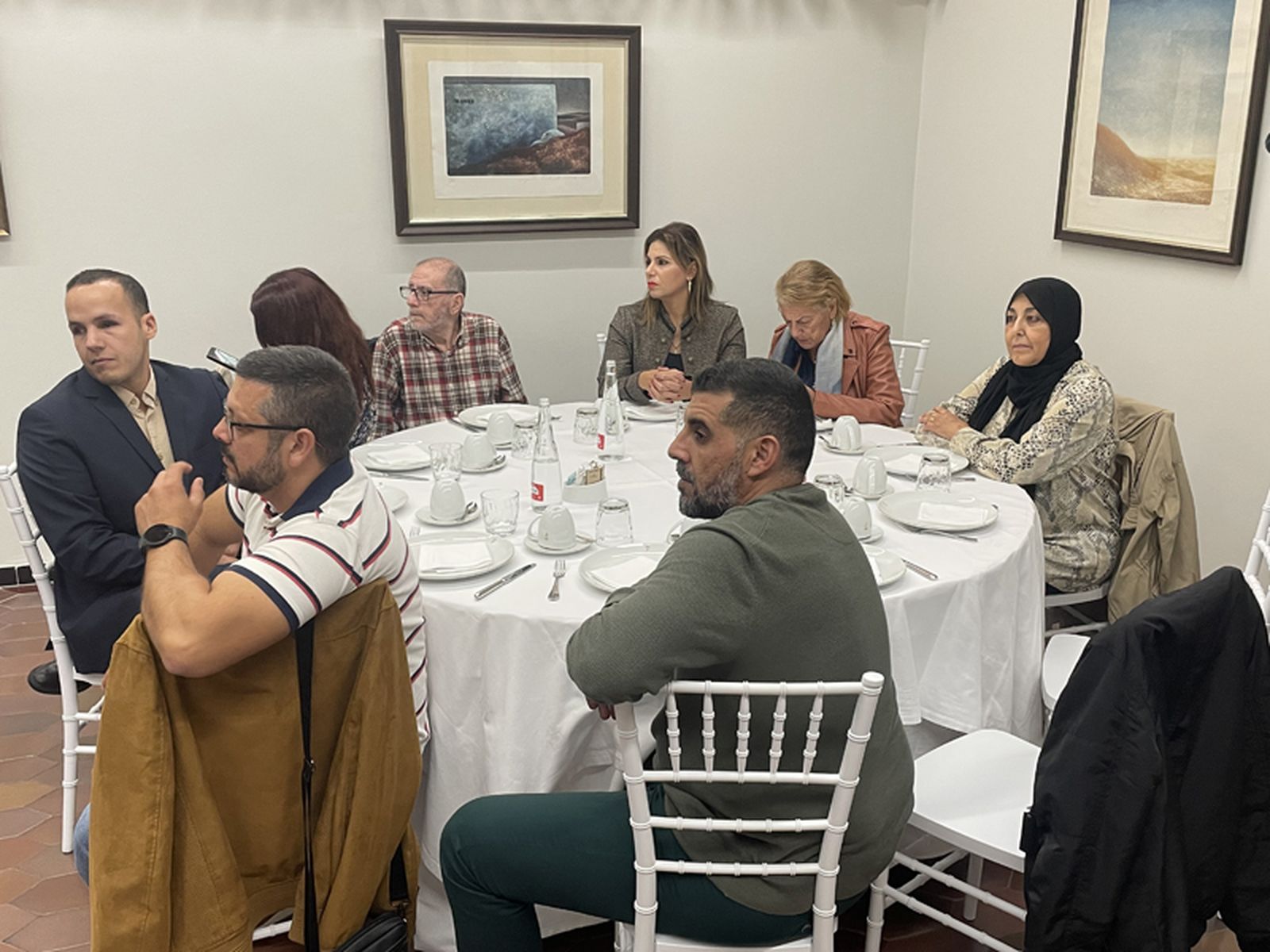 La consejera de Sanidad y Servicios Sociales, Nabila Benzina, estuvo presente en la charla. / FOTO REDUAN