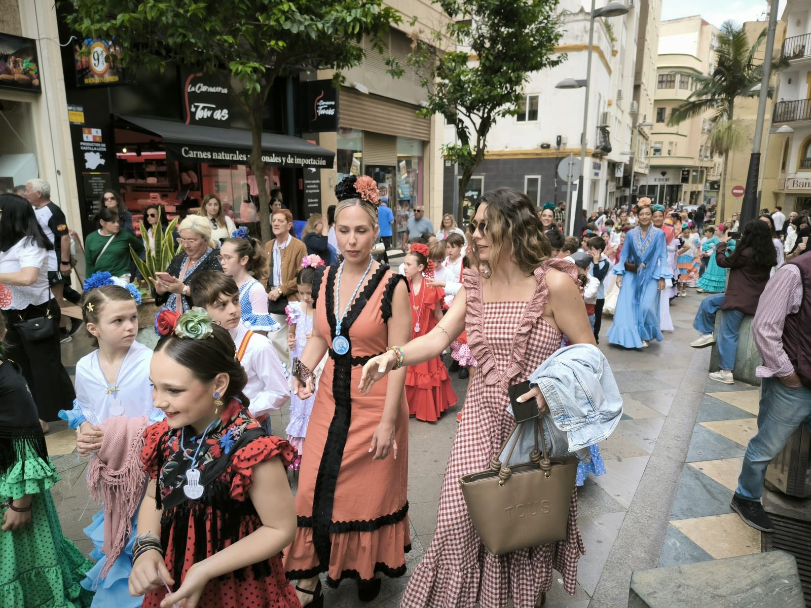 El Colegio La Inmaculada lleva la romería de Los Remedios al centro de Ceuta