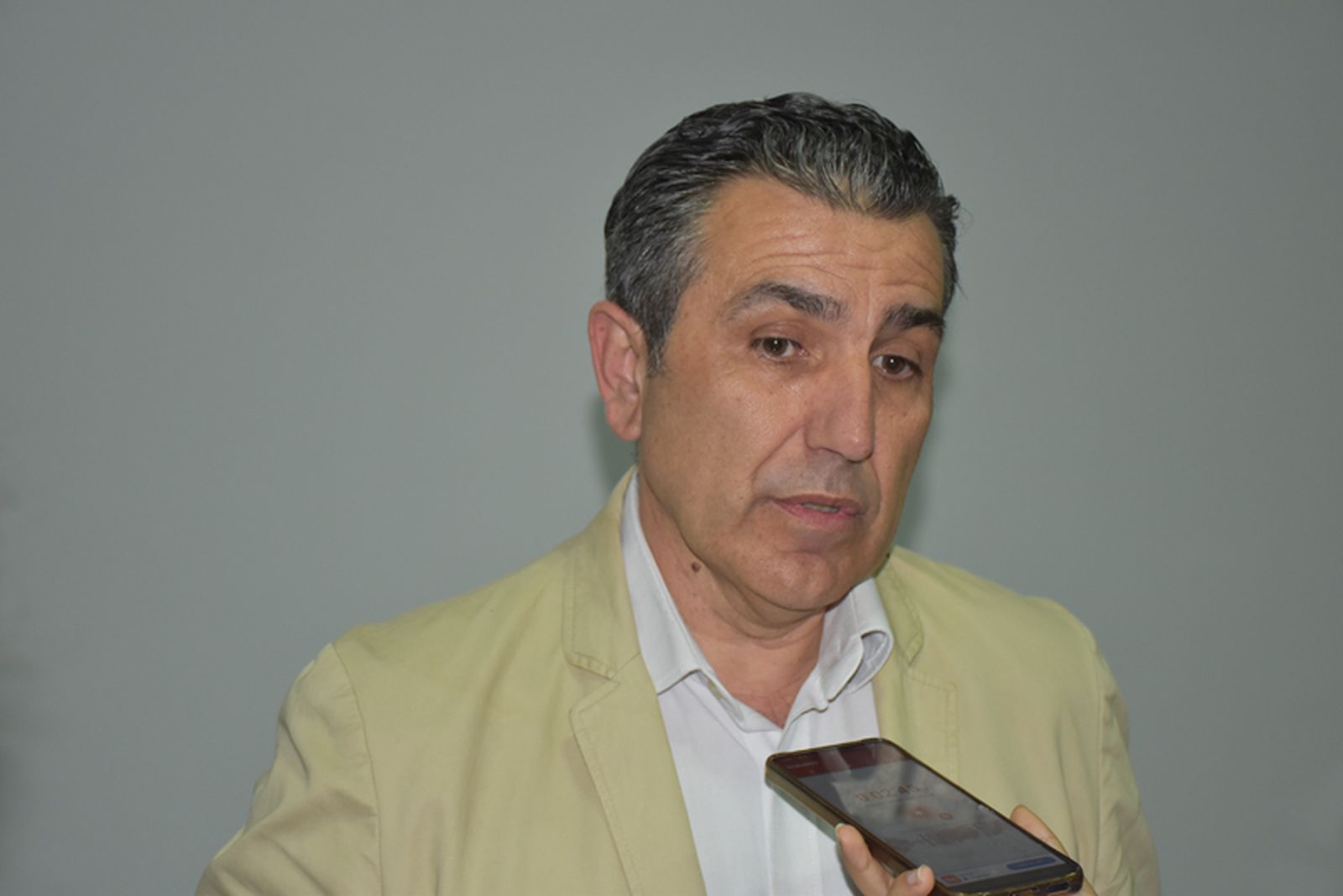 El director de la UNED en Ceuta, Carlos Rontomé. / FOTO NICOL´S