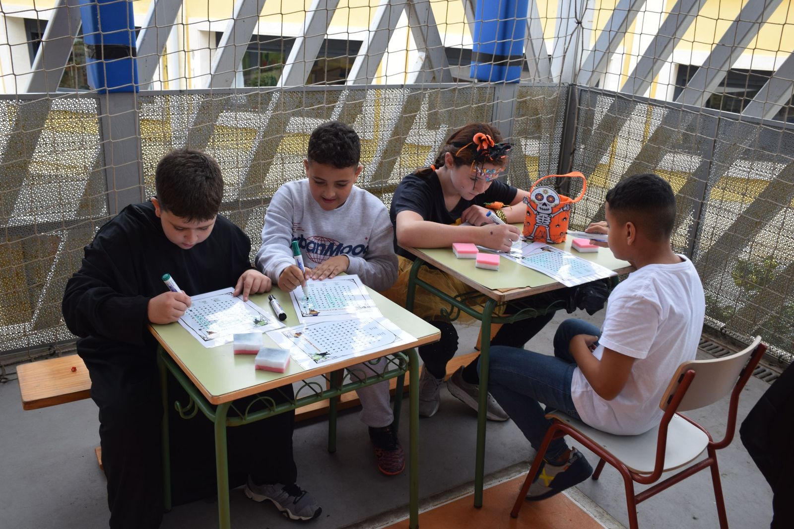 FOTOGALERÍA | Diversión terrorífica en el pasaje del Ciudad de Ceuta por Halloween