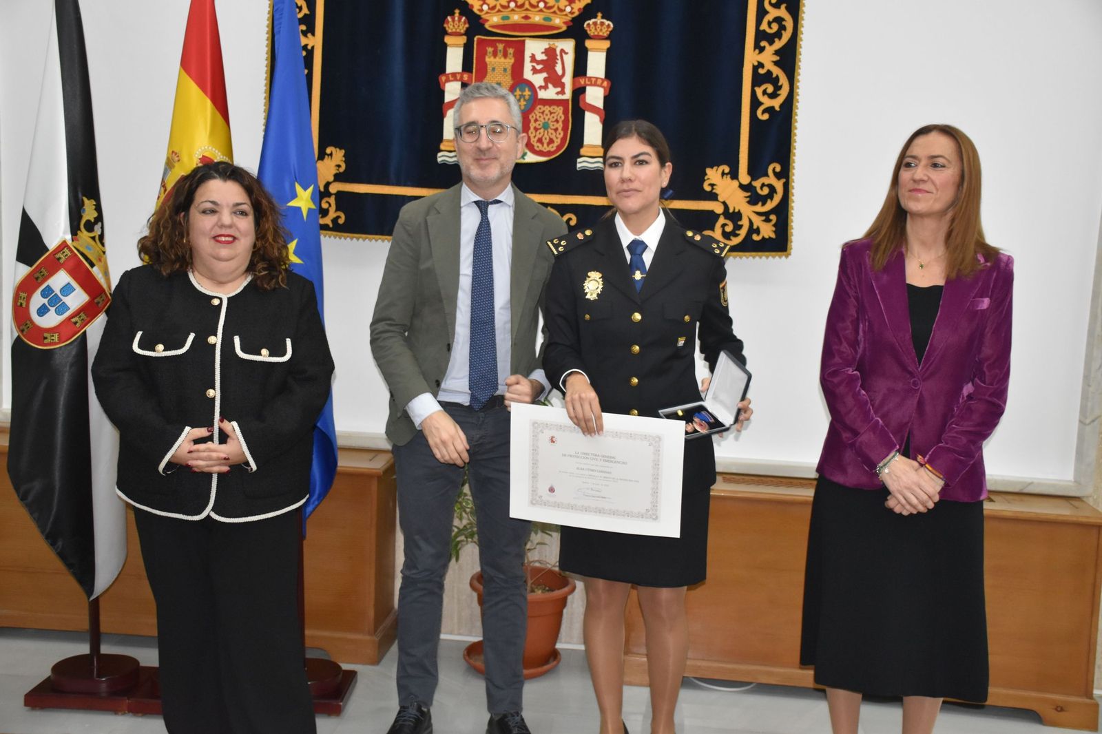 Protección Civil rreconoce el éxito de la OPE con la entrega de sus Medallas