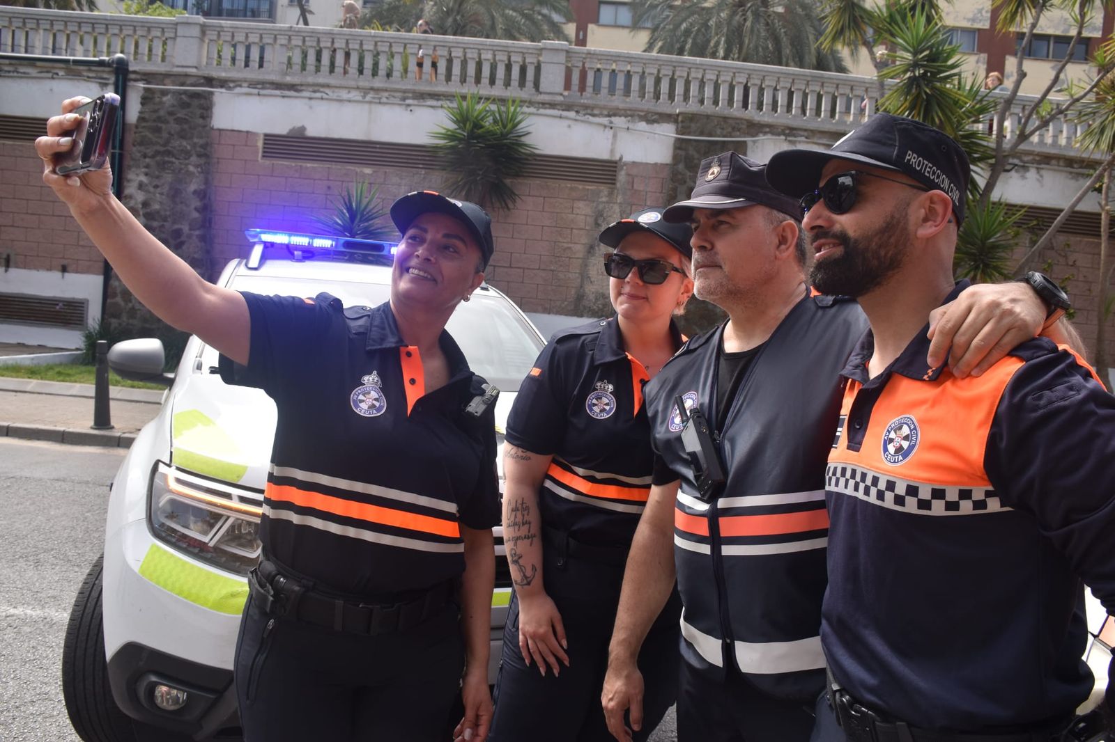 Ceuta se viste de rosa para abrazarse a la vida