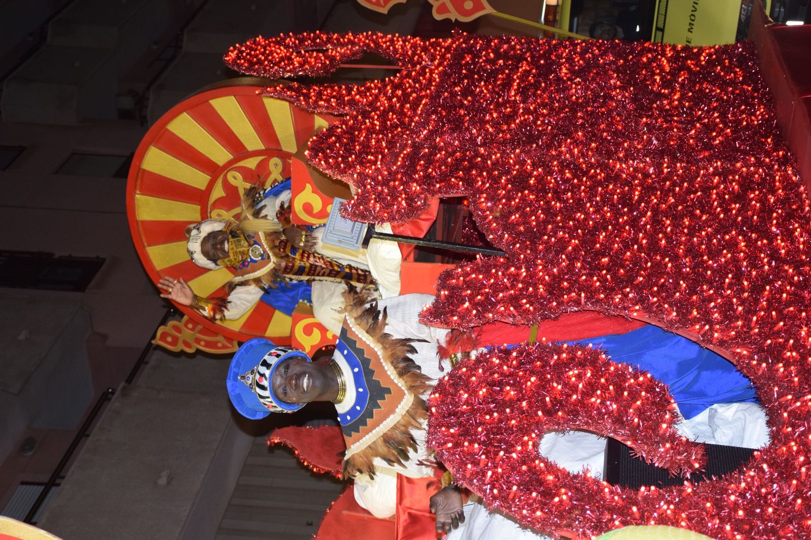 Los ceutíes se emocionan con la llegada de los Reyes Magos