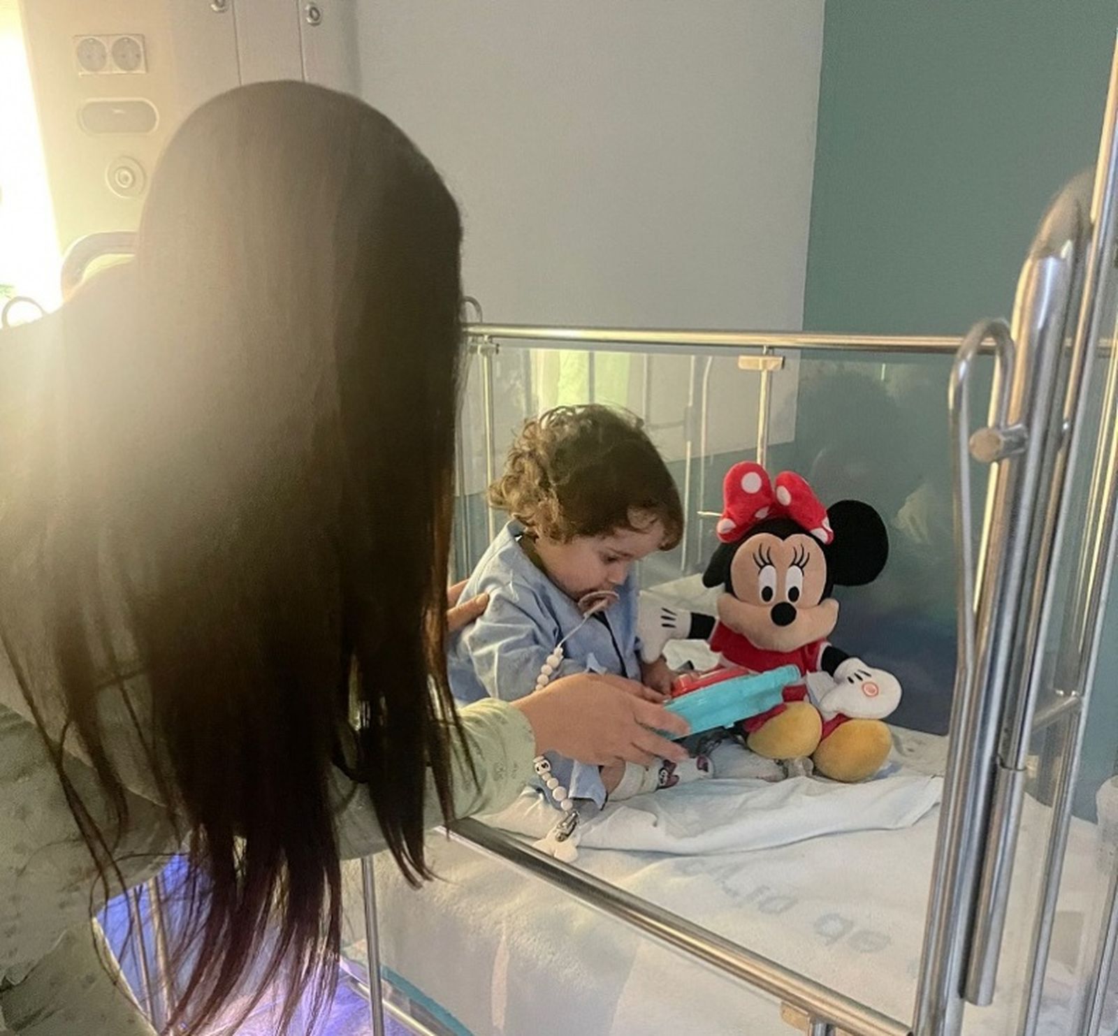 Dina Martín, la madre de la pequeña, fue rechazada por el médico en su consulta. / FOTO CEDIDA