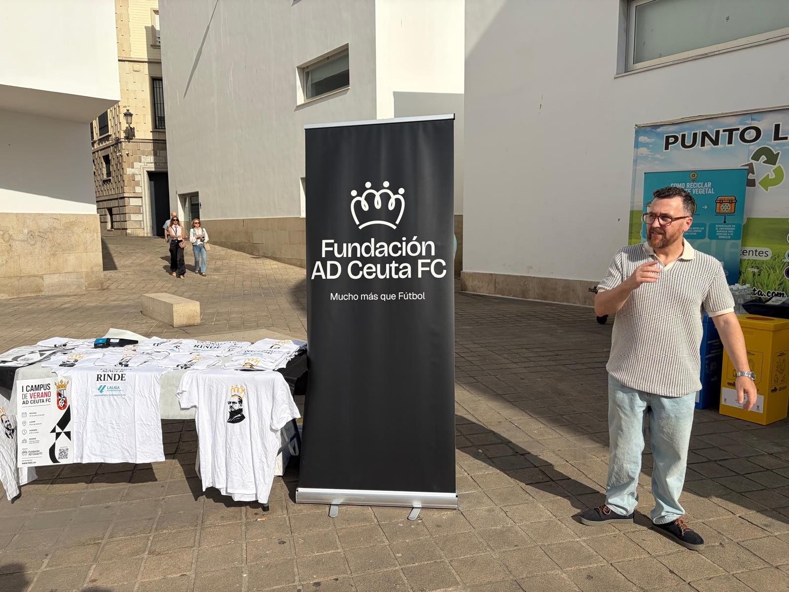 La Caixa, la AD Ceuta y otras entidades se unen para concienciar sobre el reciclaje a los más pequeños