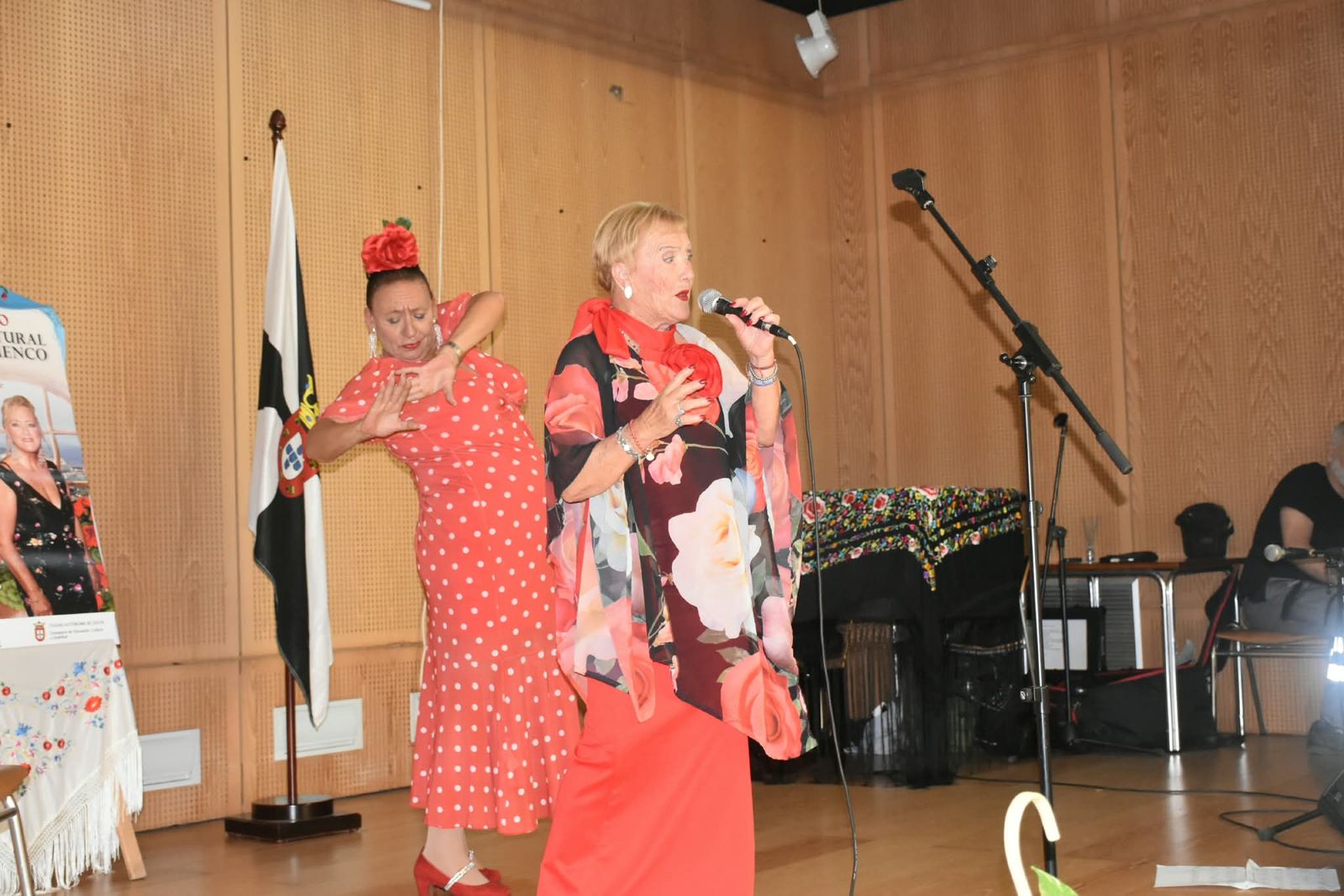 Ceuta disfruta del buen flamenco con un homenaje a Lola del Monte