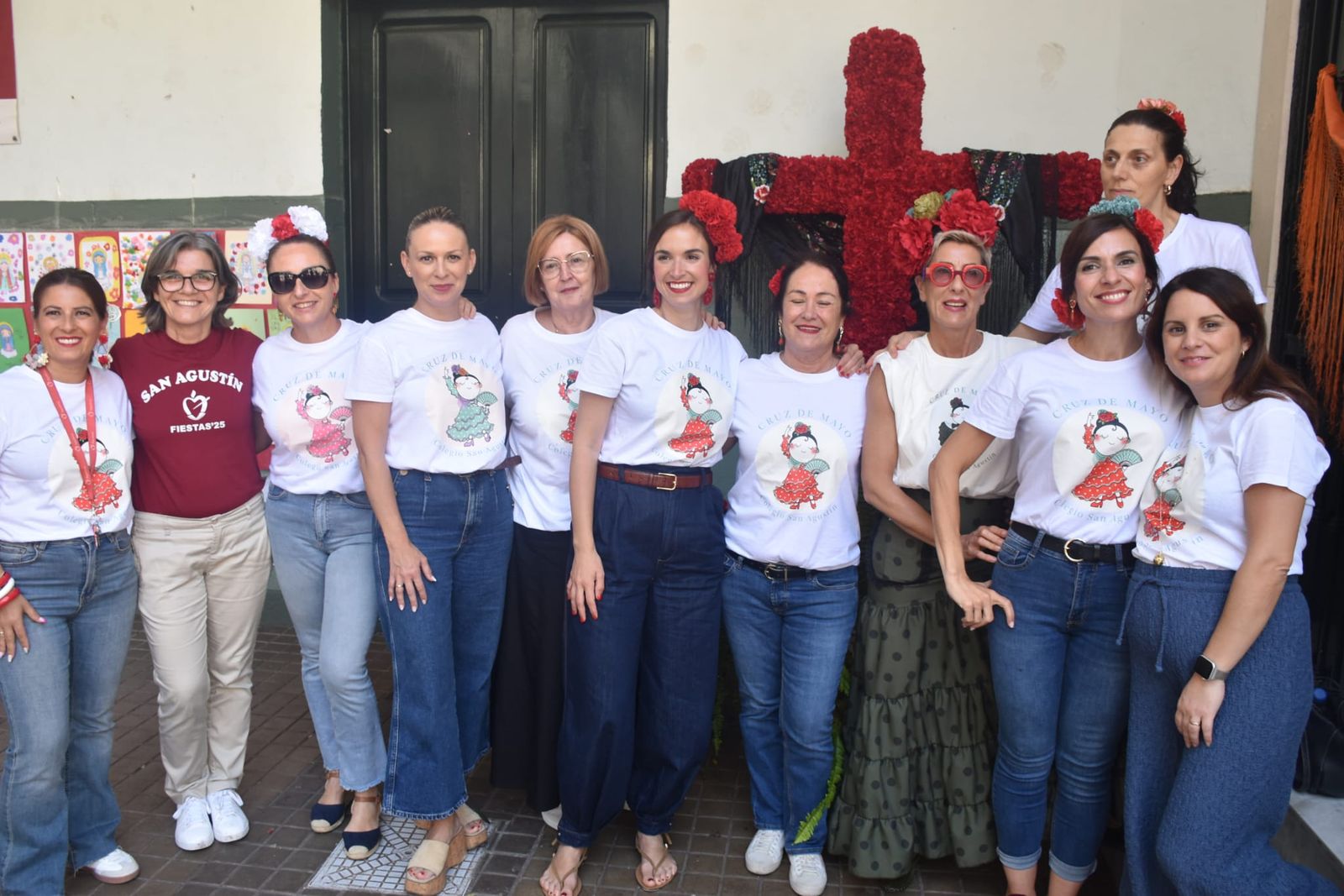 El Colegio de San Agustín disfruta de una feliz jornada solidaria con su Cruz de Mayo