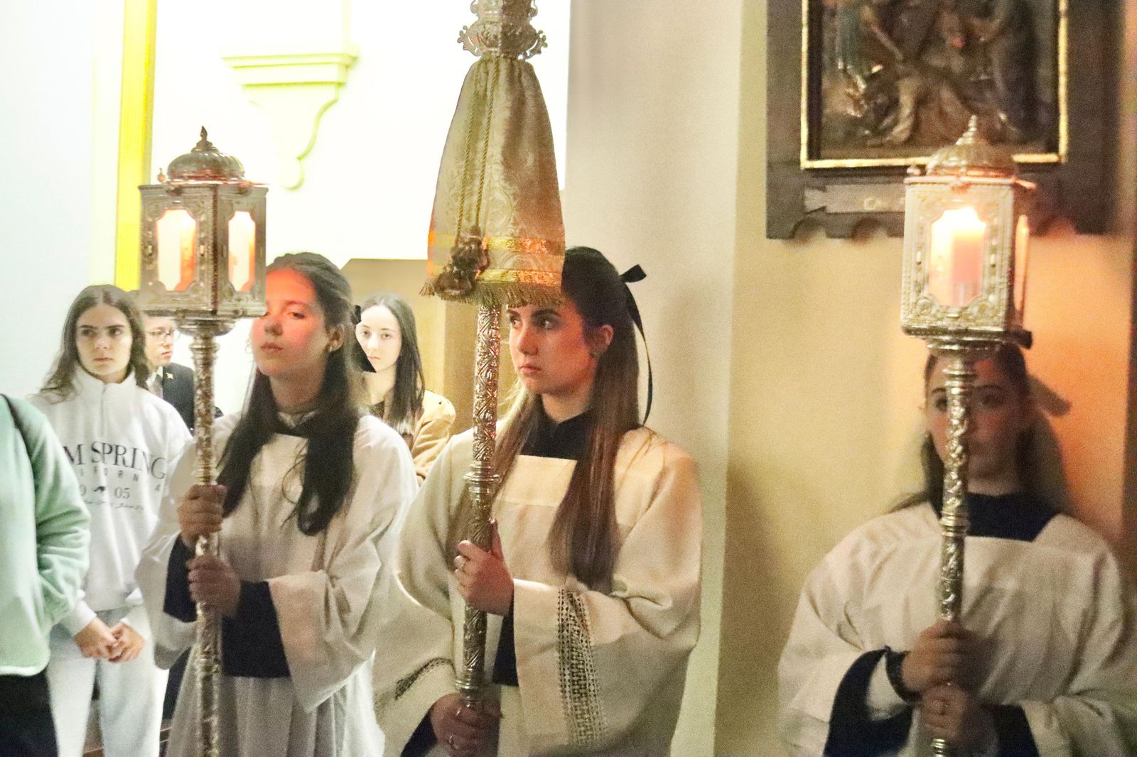 FOTOGALERÍA | El Viacrucis de las Penas se celebra en San Francisco sin traslado por la amenaza de lluvia