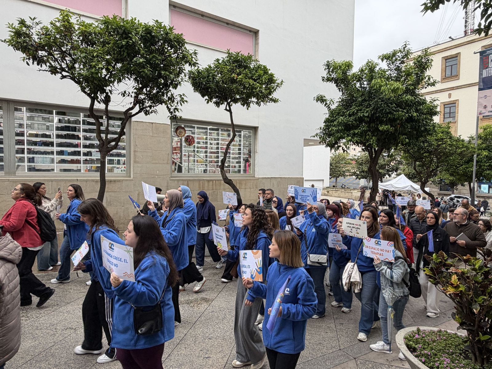 Ceuta se moviliza por el autismo en una marcha solidaria que reclama inclusión real