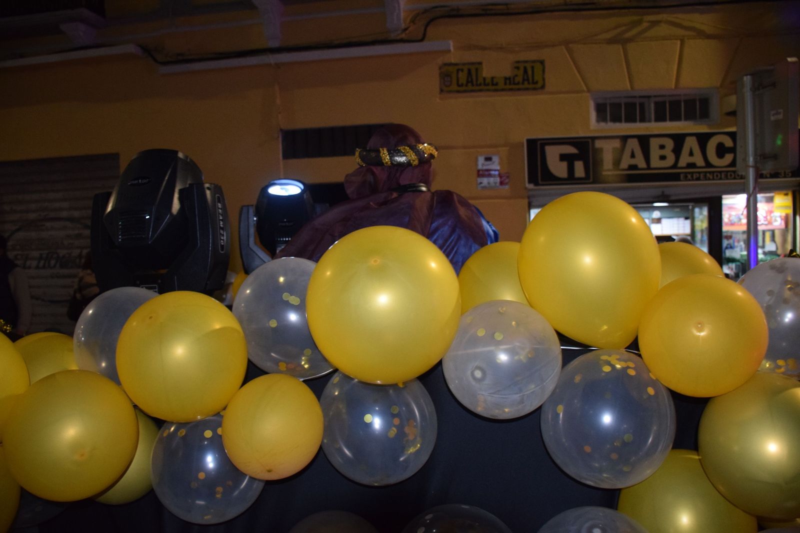 Los ceutíes se emocionan con la llegada de los Reyes Magos