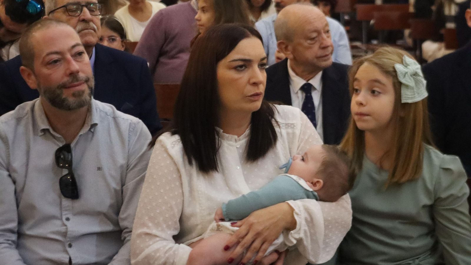 Mañana de bautizos en la parroquia de Nuestra Señora de Los Remedios
