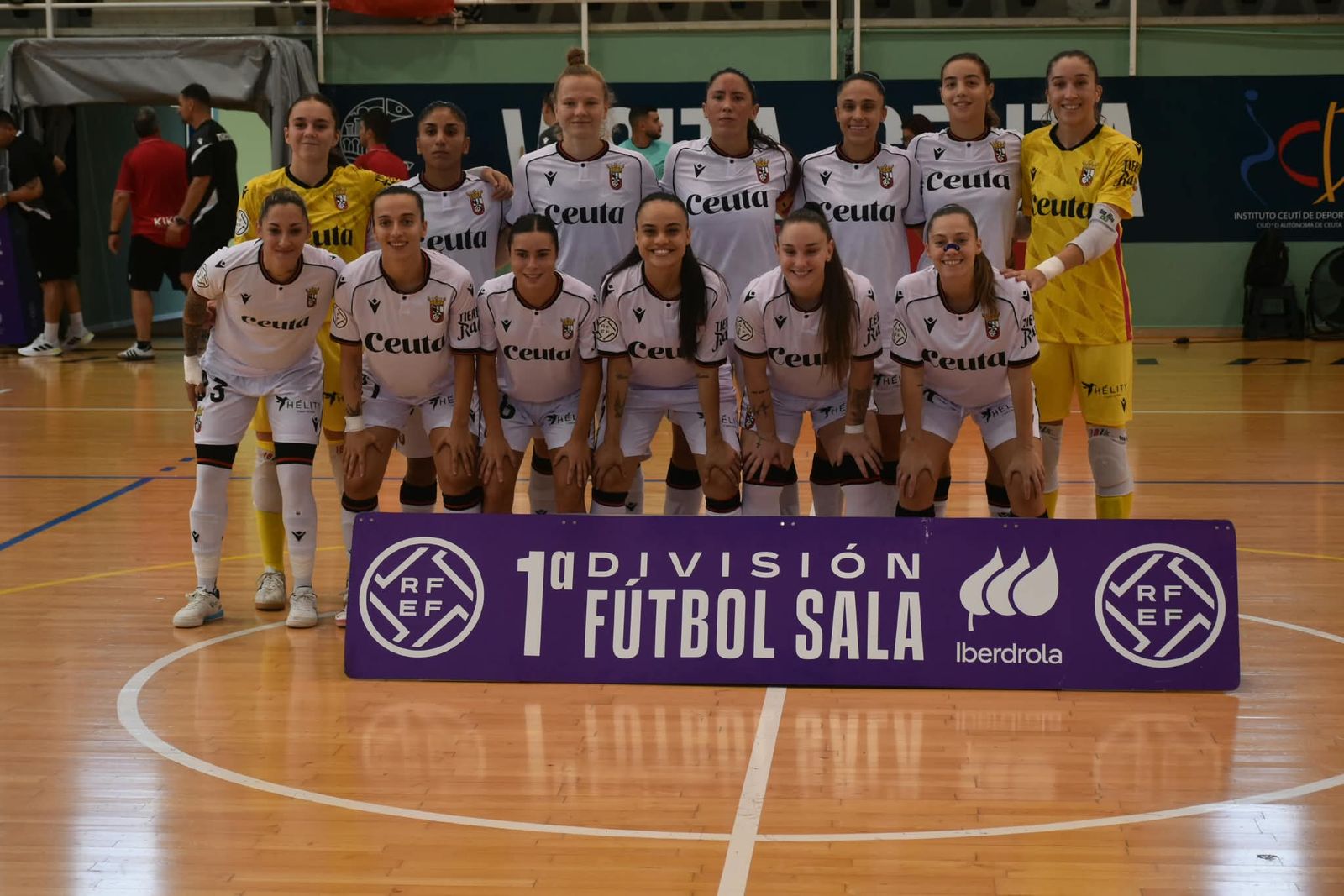 El Ceuta femenino deja escapar una merecida victoria en su debut en casa