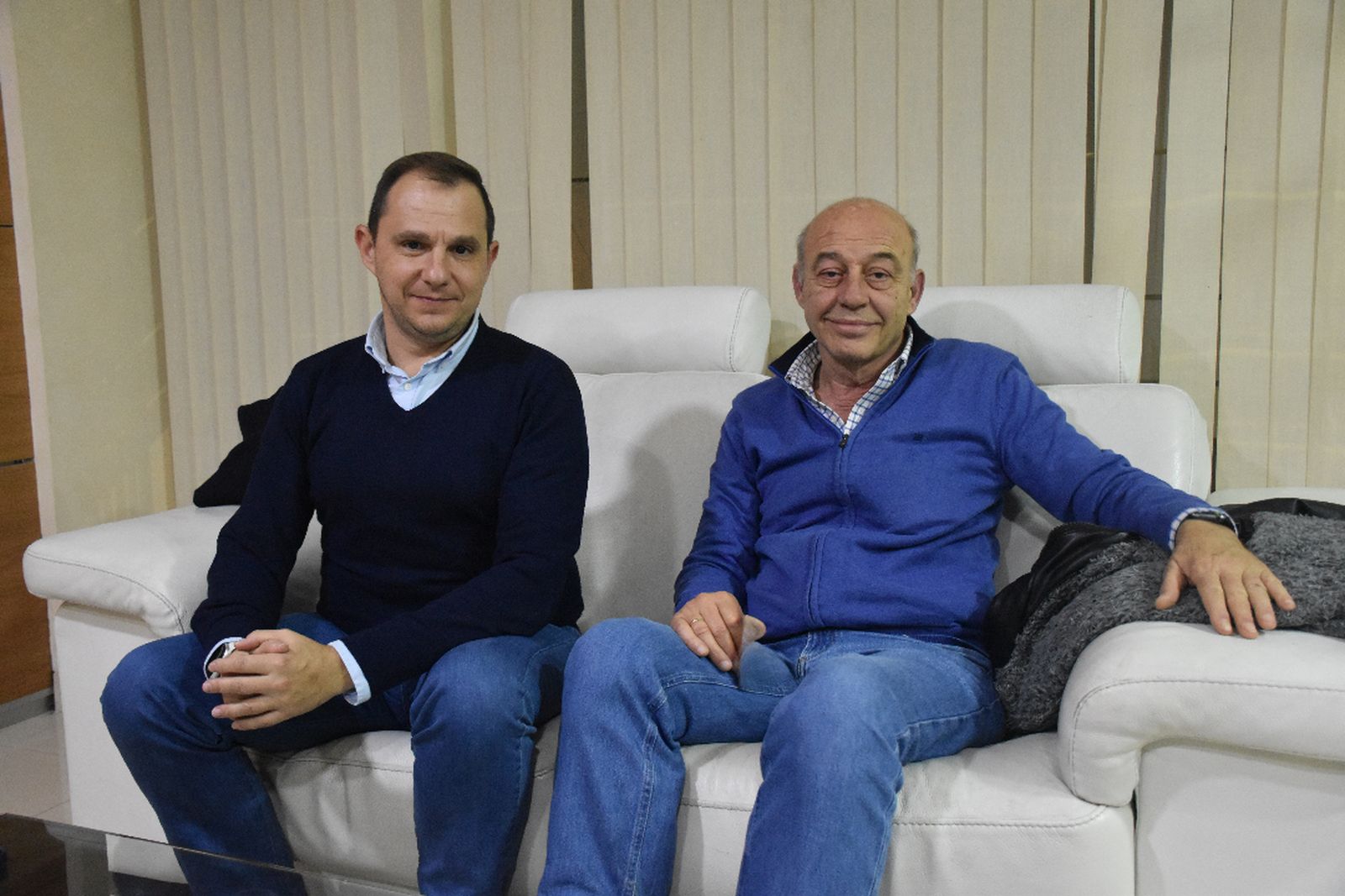 De derecha a izquierda: el nefrólogo y vicepresidente de ALCER Ceuta, Francisco García Sierra, y el paciente renal ya trasplantado y presidente de la asociación, Juan Francisco Rodríguez