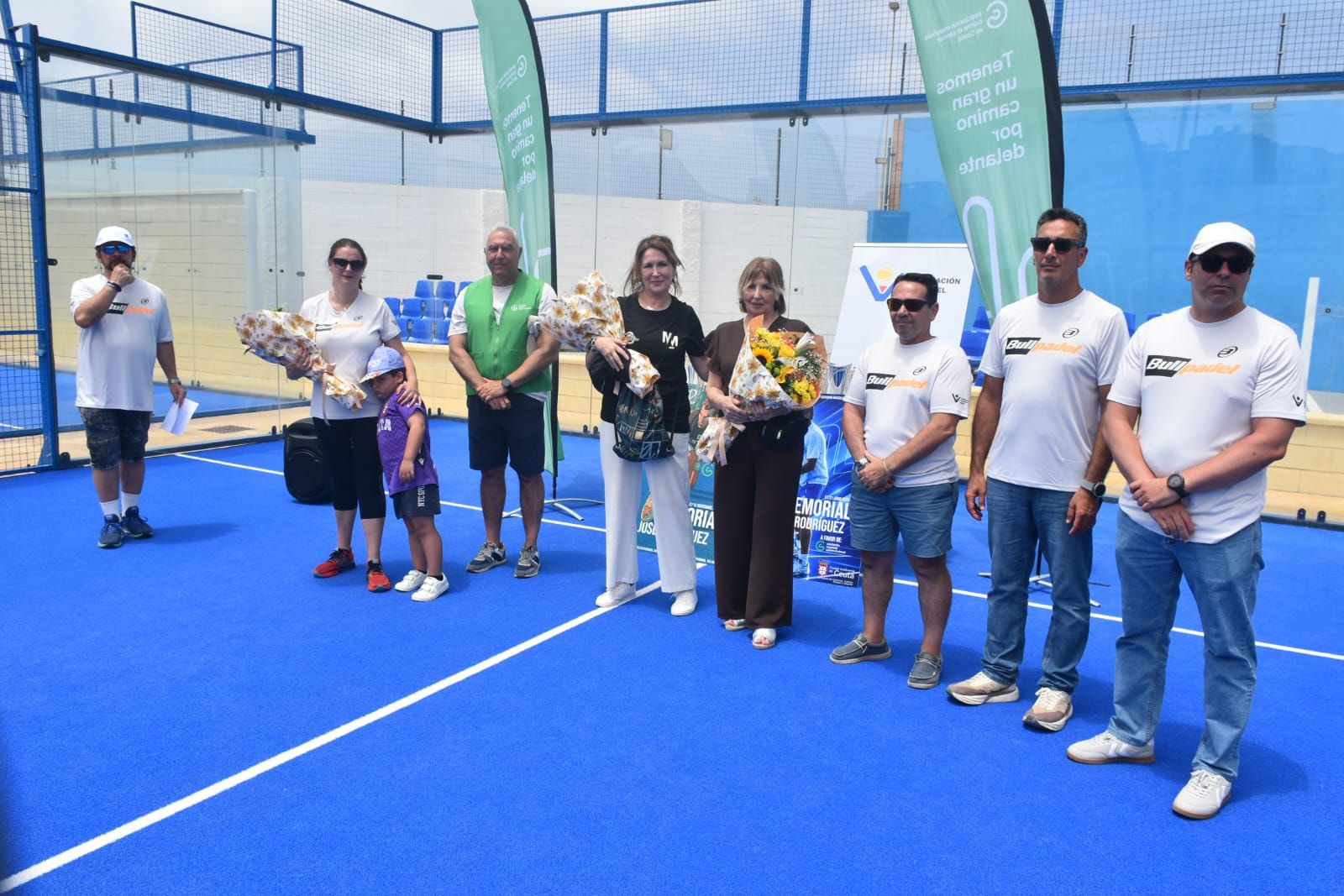 Entrega de trofeos y homenaje a la familia de Pepemix