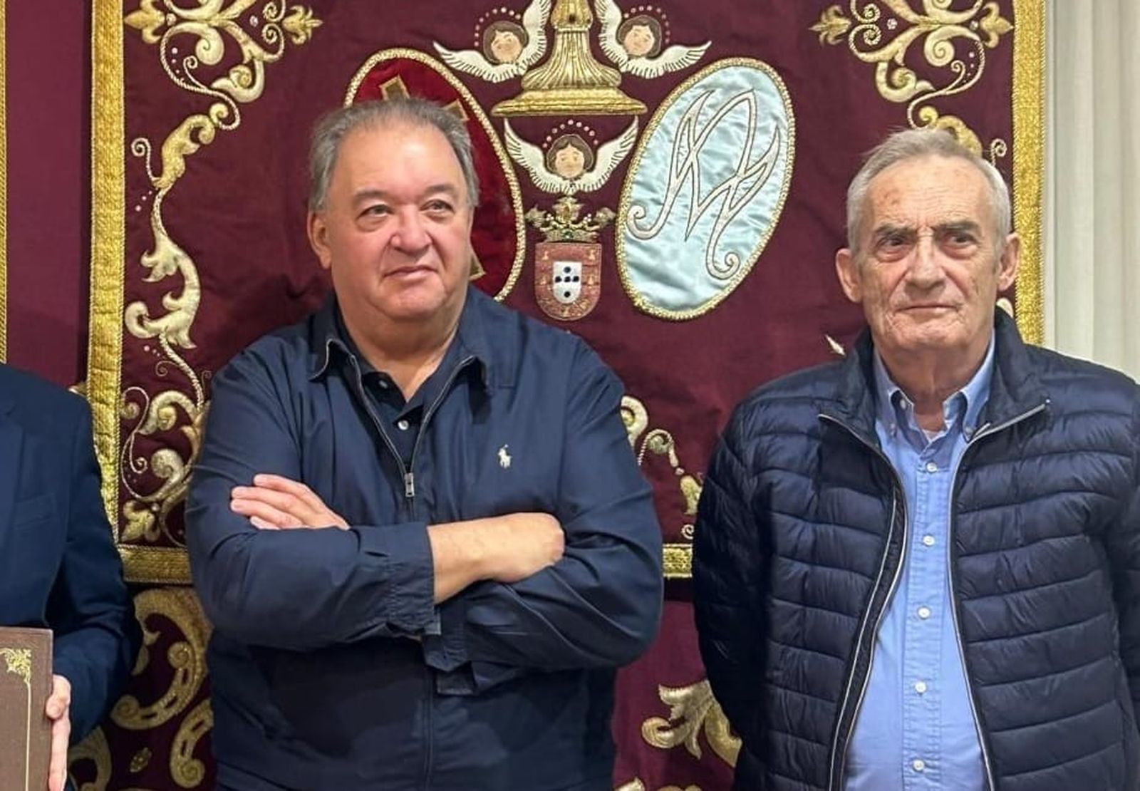 El presidente del Consejo de Hermandades y Cofradías de Ceuta, Jesús Bollit (a la izquierda)