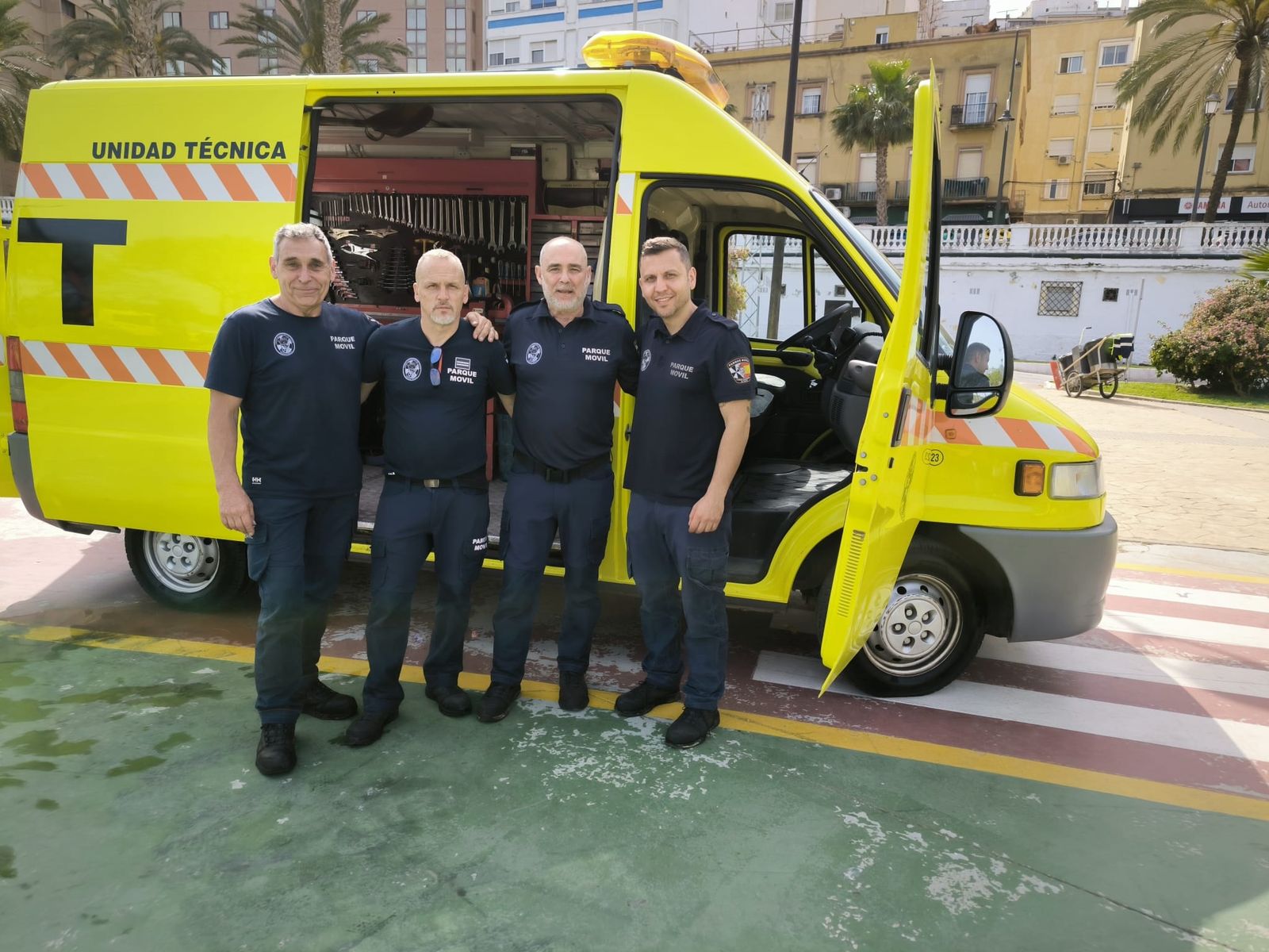 El Parque Móvil de Ceuta celebra su 50 aniversario con una exposición para escolares