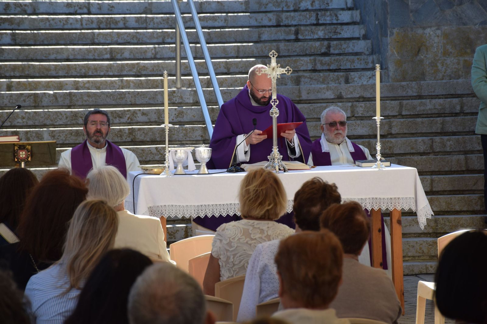Un recuerdo institucional en el Día de Difuntos para quienes faltan
