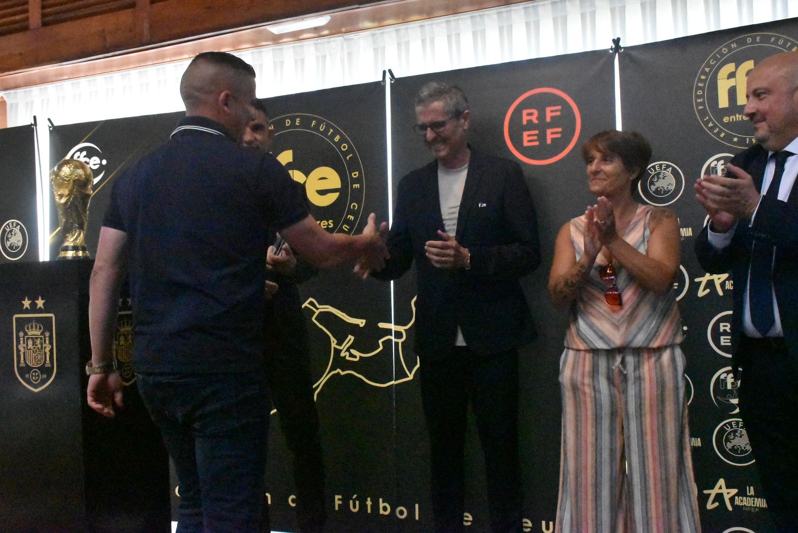 Emoción, homenajes y premios por el Día del Entrenador