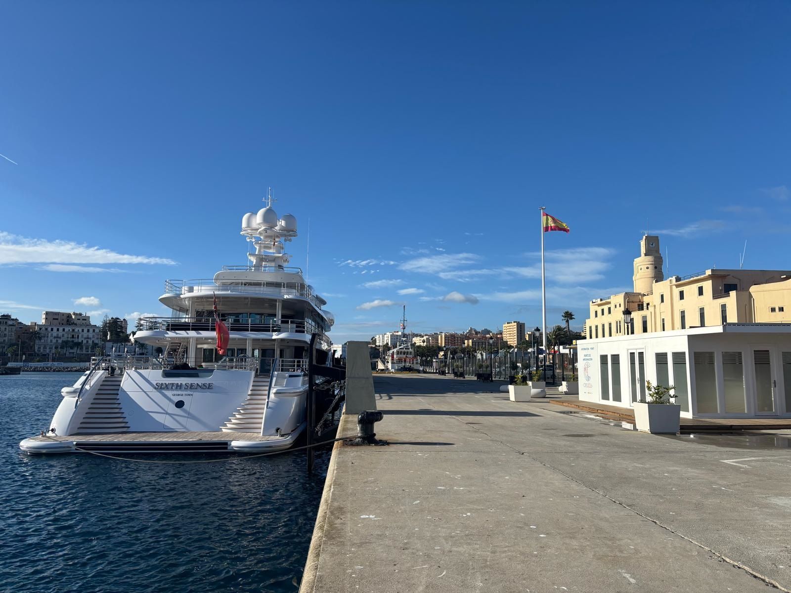 El megayate, atracado en el puerto de Ceuta