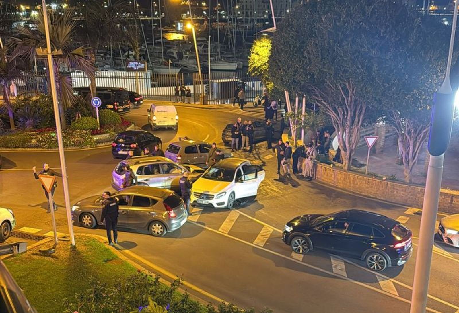 Accidente de vehículos en la madrugada del domingo en el Poblado Marinero