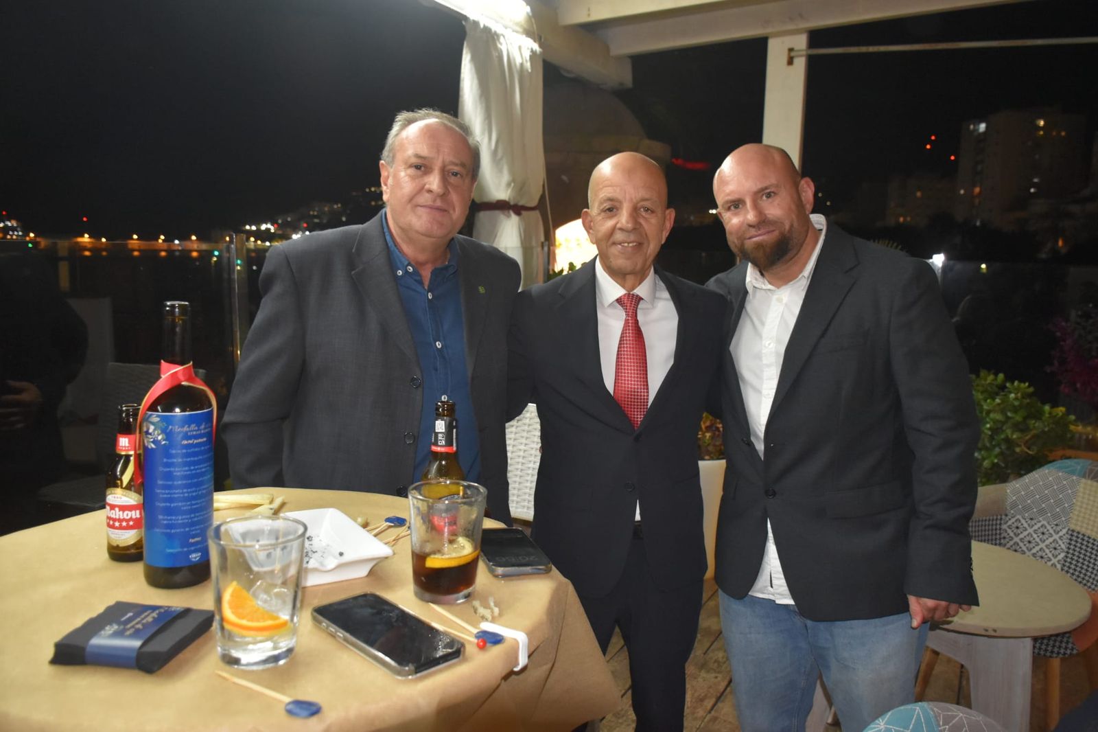 El fin de fiesta en el restaurante El Cielo de la Medalla de Oro concedida a Luhay Hamido