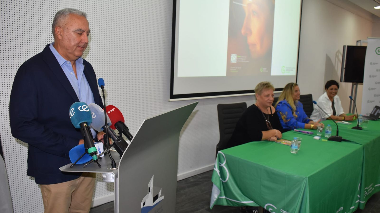 El presidente de la AECC, Jesús María Ferreiro, durante la presentación de la campaña por el Día Mundial contra el Cáncer de Mama El presidente de la AECC, Jesús María Ferreiro, durante la presentación de la campaña por el Día Mundial contra el Cáncer de Mama
