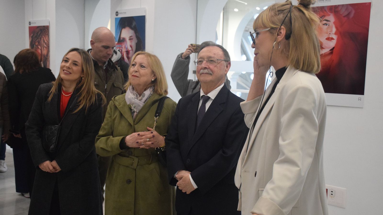 FOTOGALERÍA | La Fundación Premio Convivencia inaugura en Ceuta la muestra “Unik@”