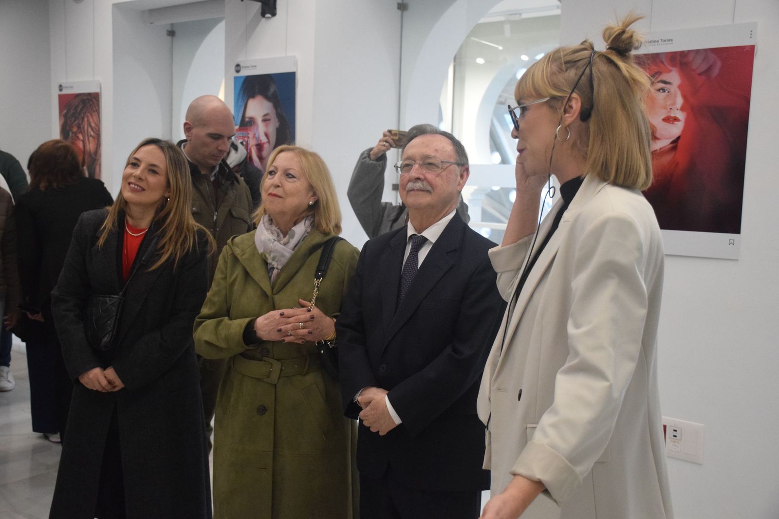 FOTOGALERÍA | La Fundación Premio Convivencia inaugura en Ceuta la muestra “Unik@”