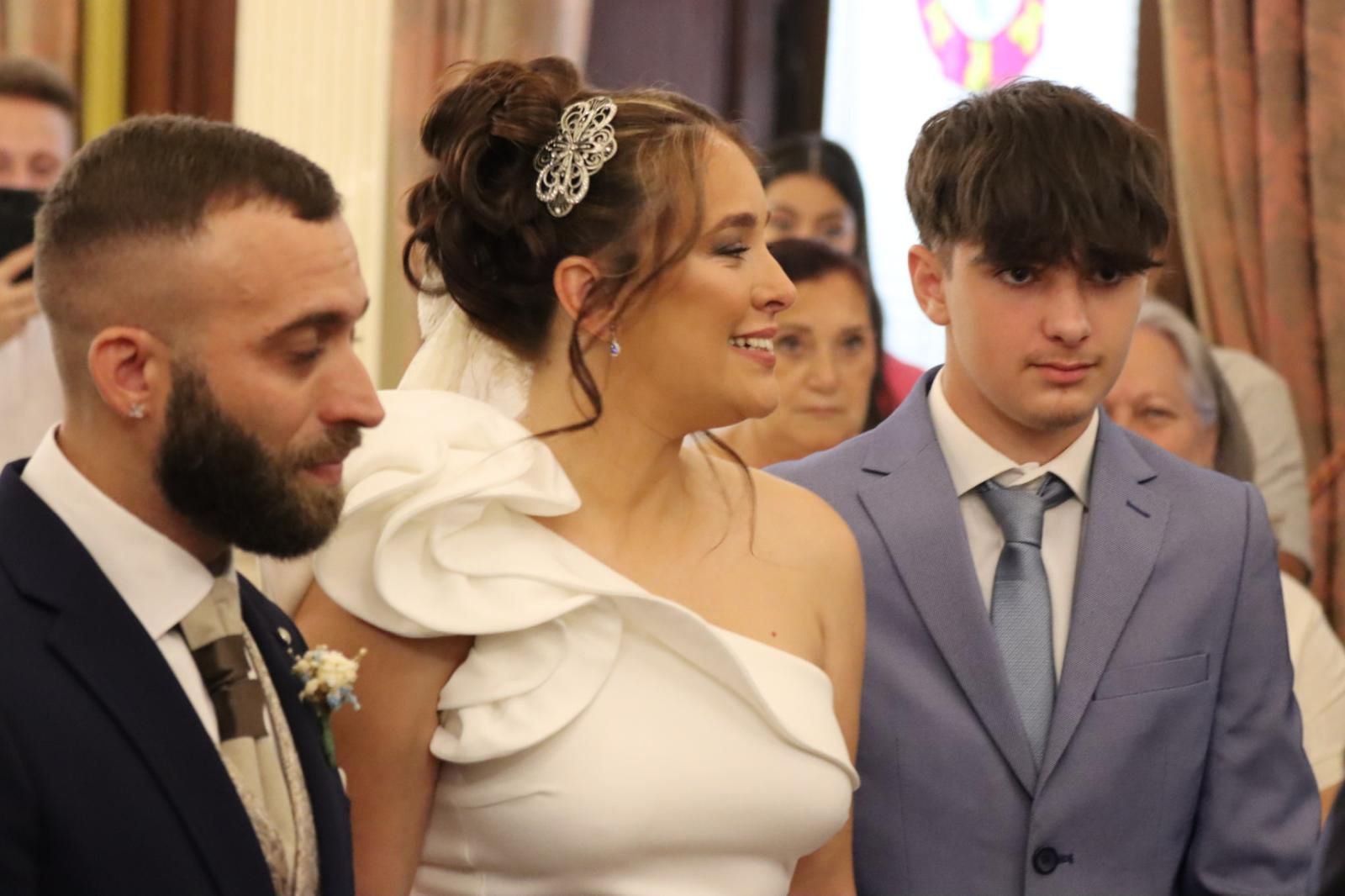 Jesús y Rosa sellan su amor en el Salón del Trono