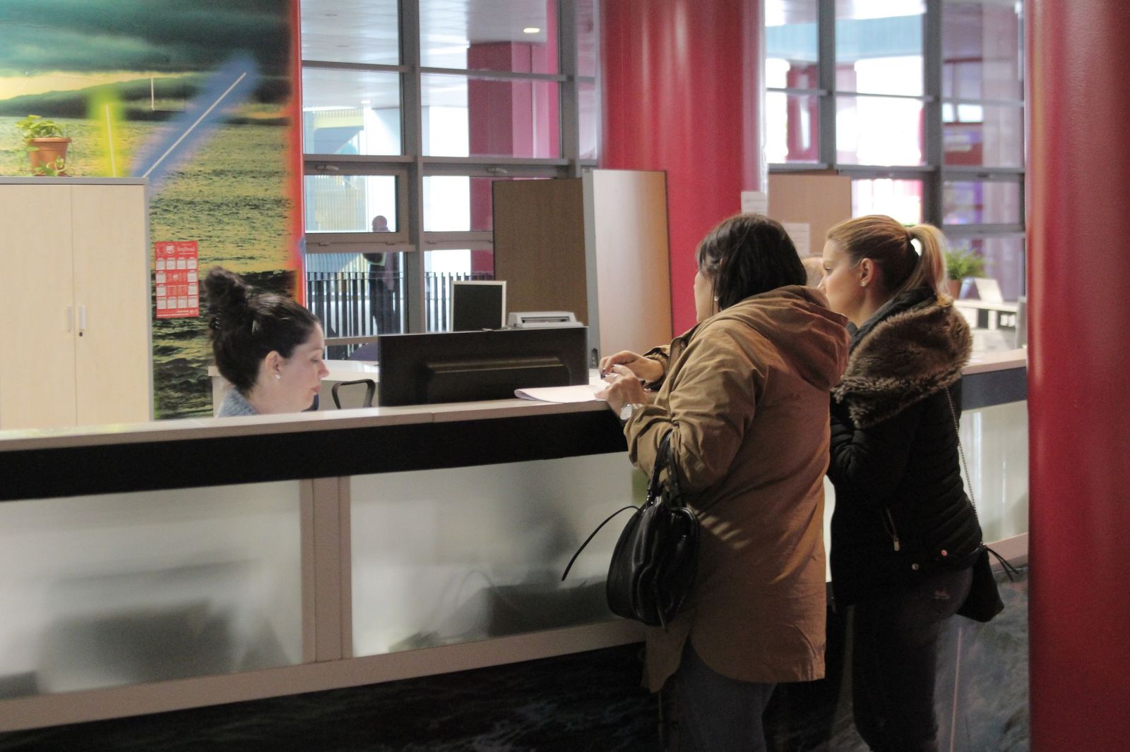 Dos ceutíes en Citas Previas del Hospital Universitario de Ceuta