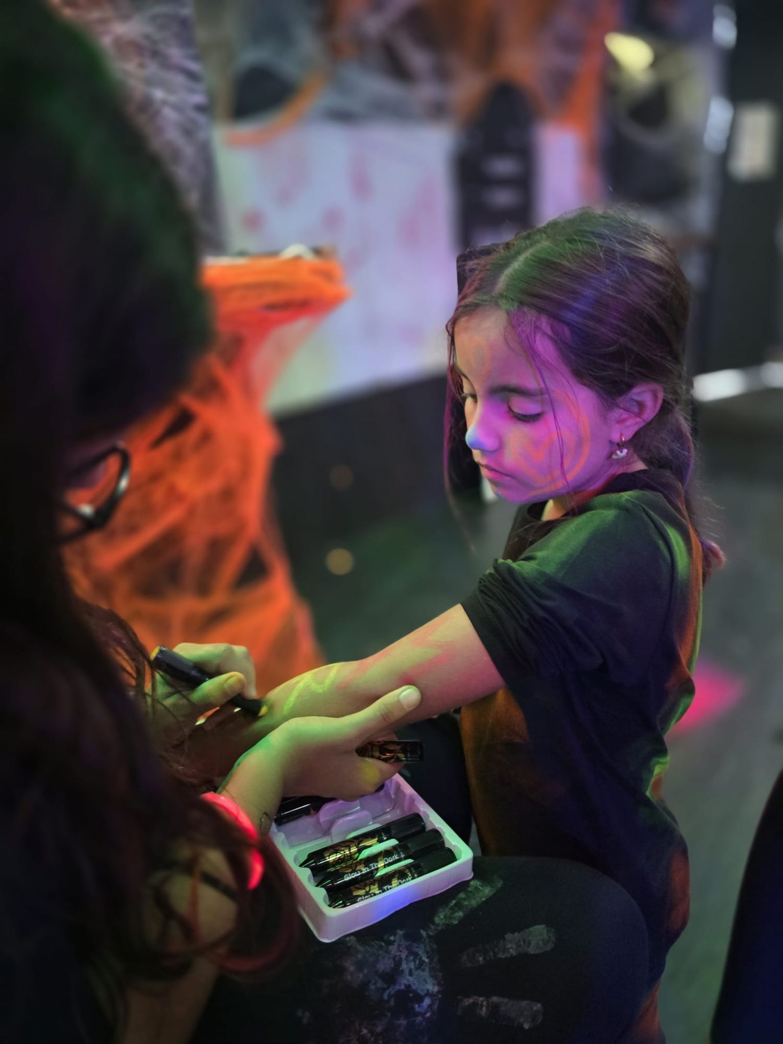 La fiesta infantil por Halloween continúa en la nueva Sala Tamay con Sara Zein La fiesta infantil por Halloween continúa en la nueva Sala Tamay con Sara Zein