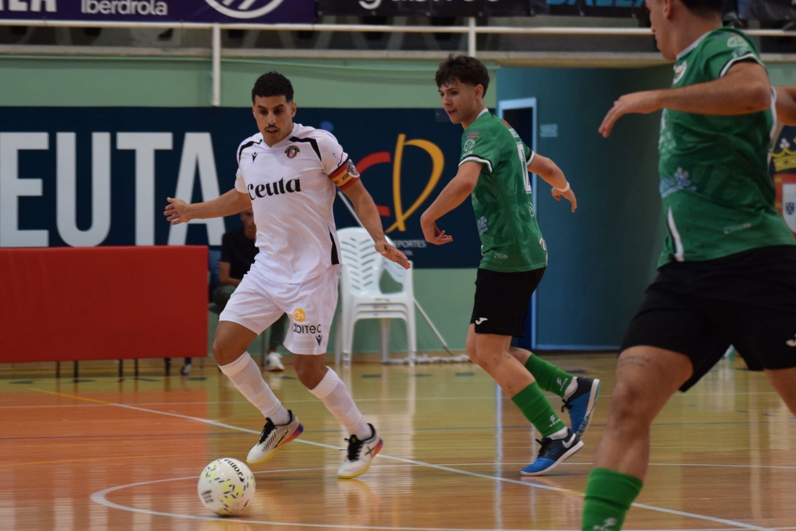(4-0) El Imperio Ceuta sentencia en la segunda mitad