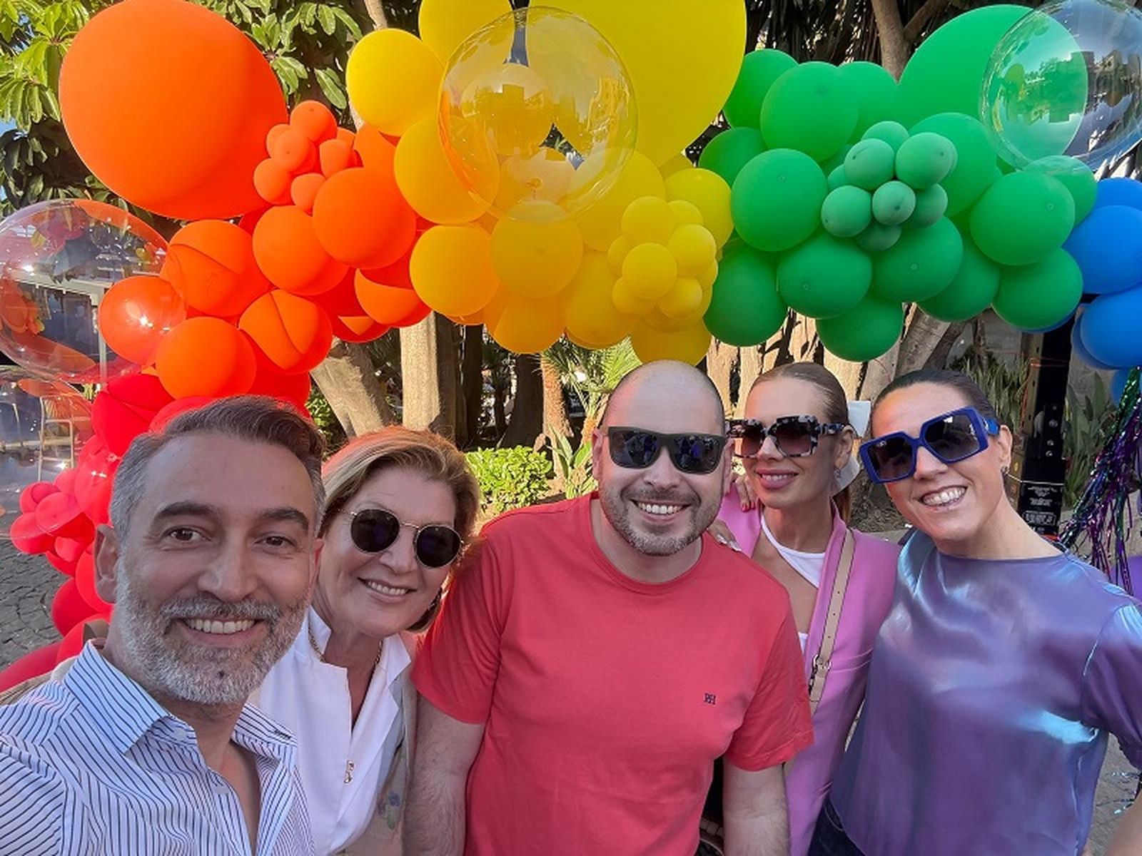 De izquierda a derecha, los socialistas Sebastián Guerrero, Blanca Gómez, Miguel Ángel Pérez Triano, Mercedes Vega y Raquel Miaja, durante el pregón por el Orgullo 2025, el único partido político que acudi&