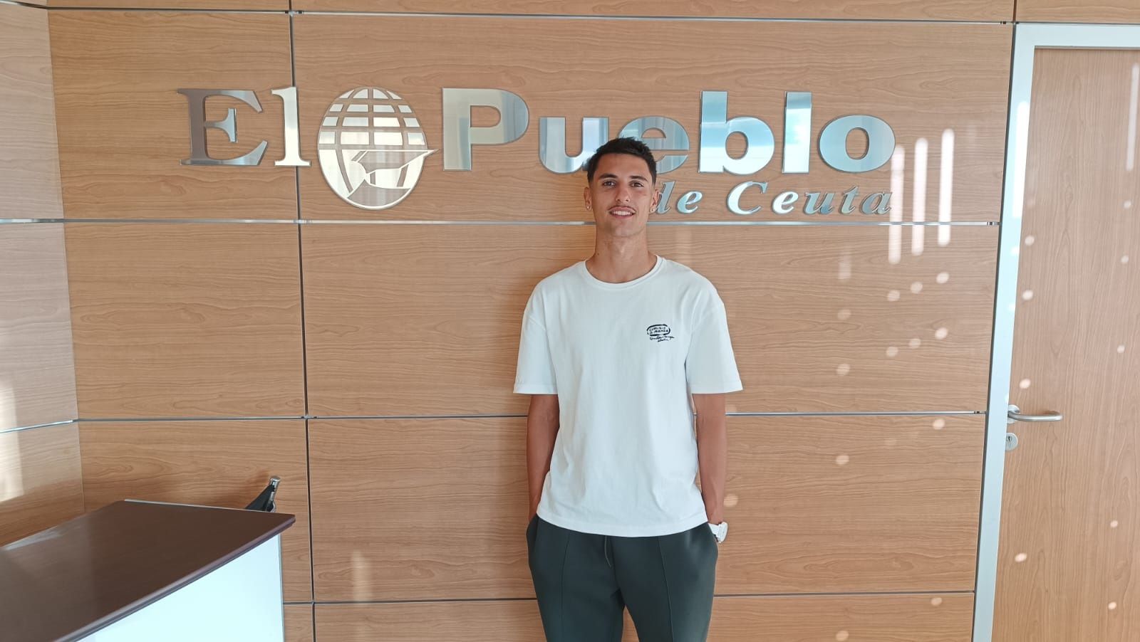 Abraham Bueno, con El Pueblo de Ceuta