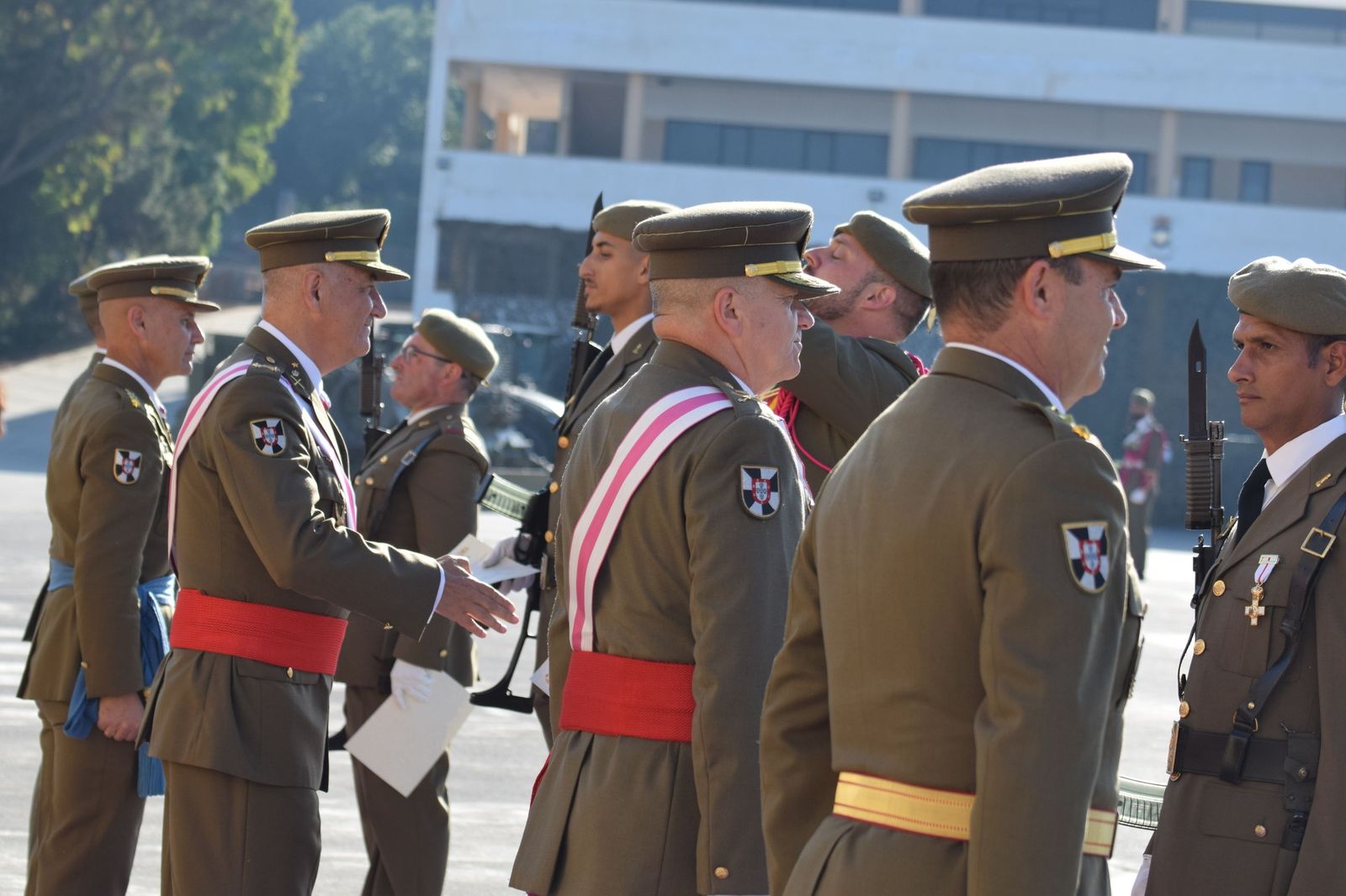 El Regimiento de Ingenieros 7 honra a San Fernando en una solemne parada militar en El Jaral