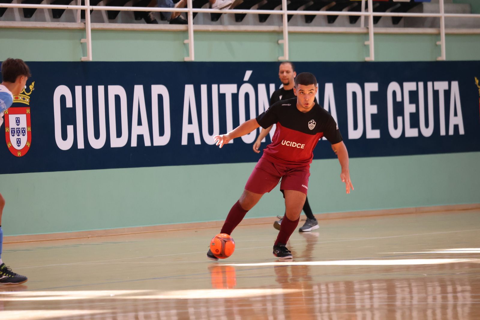 El Bahía Atlético, primer líder de la Liga Juvenil de Fútbol-sala