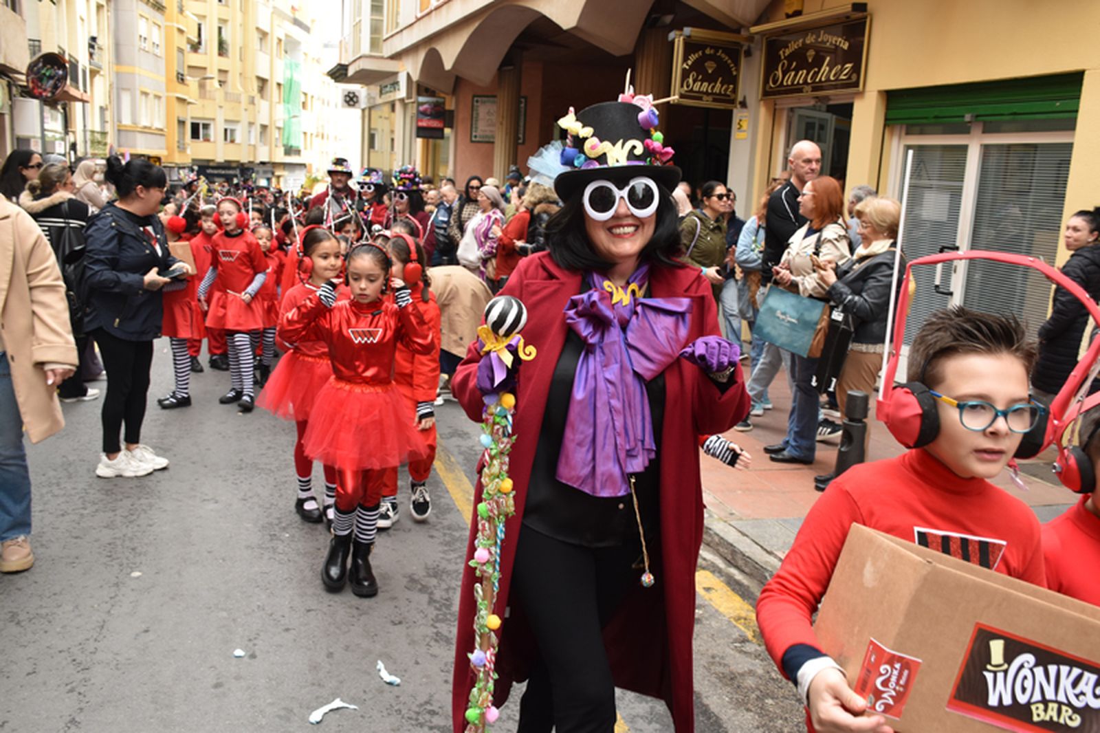 Pasacalles de carnaval del Beatriz de Silva. / FOTO NICOL'S