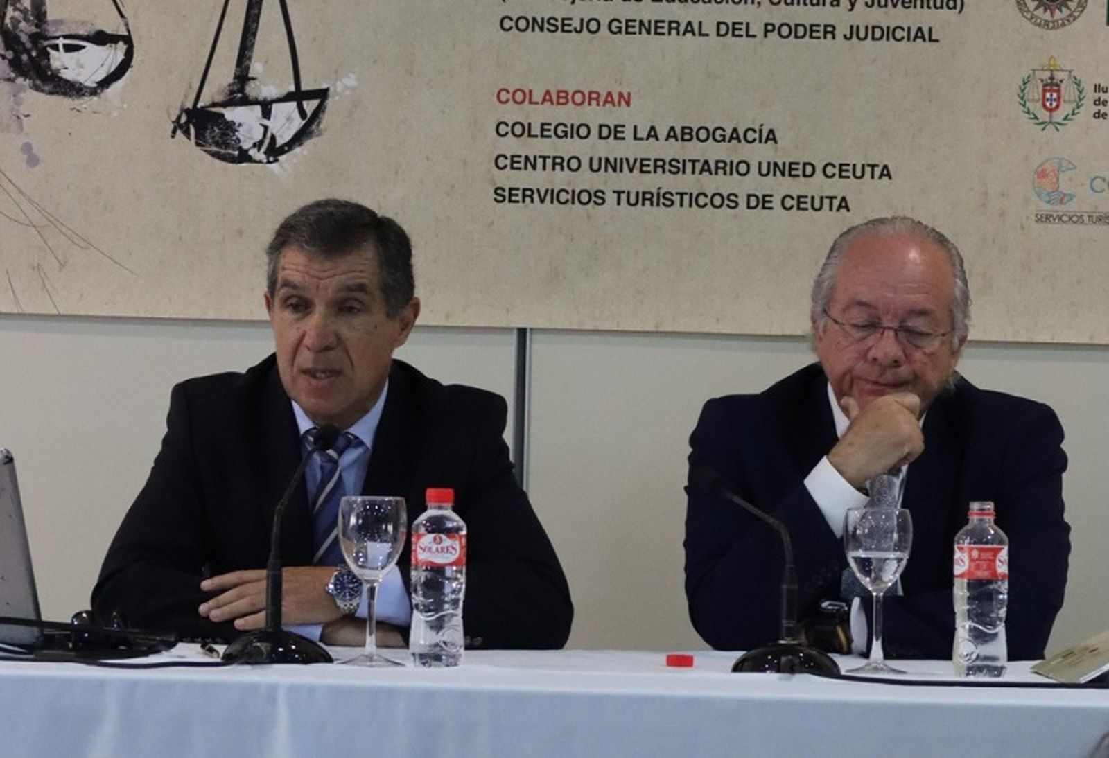 El presidente del Tribunal Superior de Justicia de Andalucía, Ceuta y Melilla, Lorenzo del Río junto al Presidente de la Sección Sexta de la Audiencia Provincial de Cádiz en Ceuta, Fernando Tesón. / FOTO REDUAN