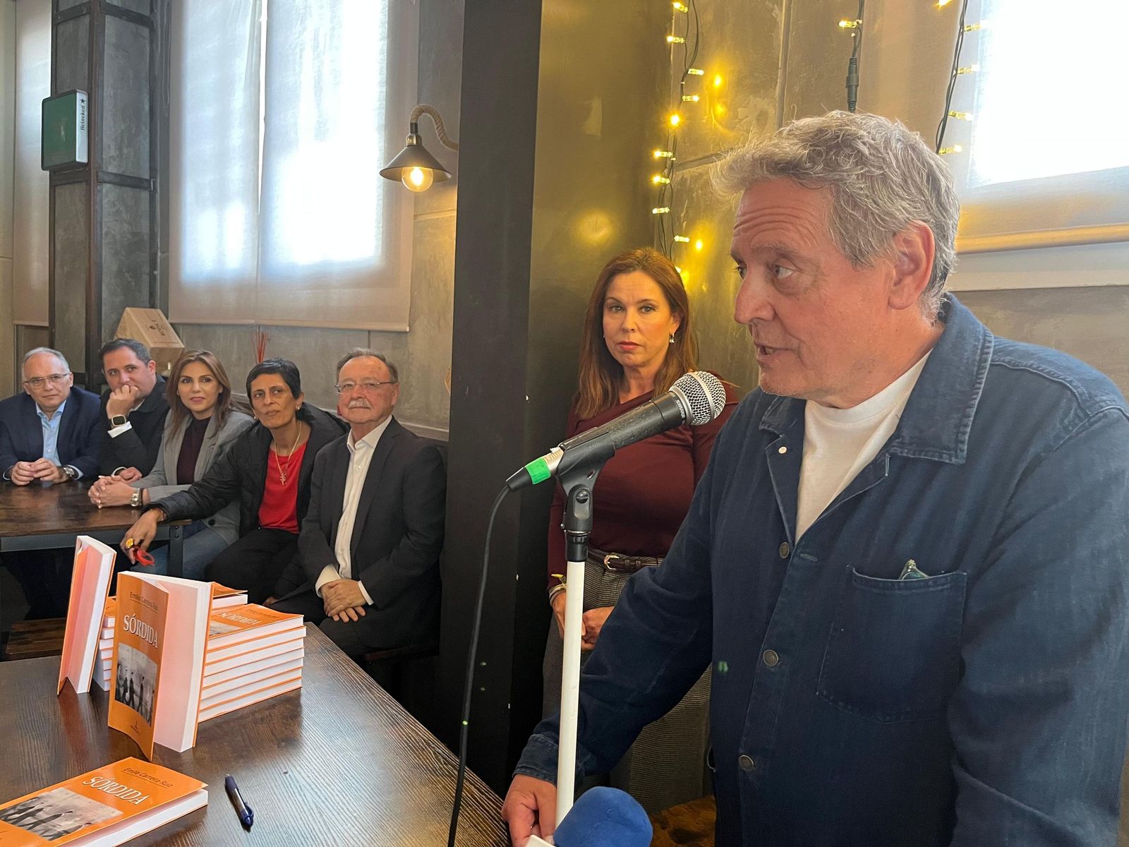 Emilio Carreira presenta ‘Sórdida’, una novela nacida de la “inquietud y la duda”