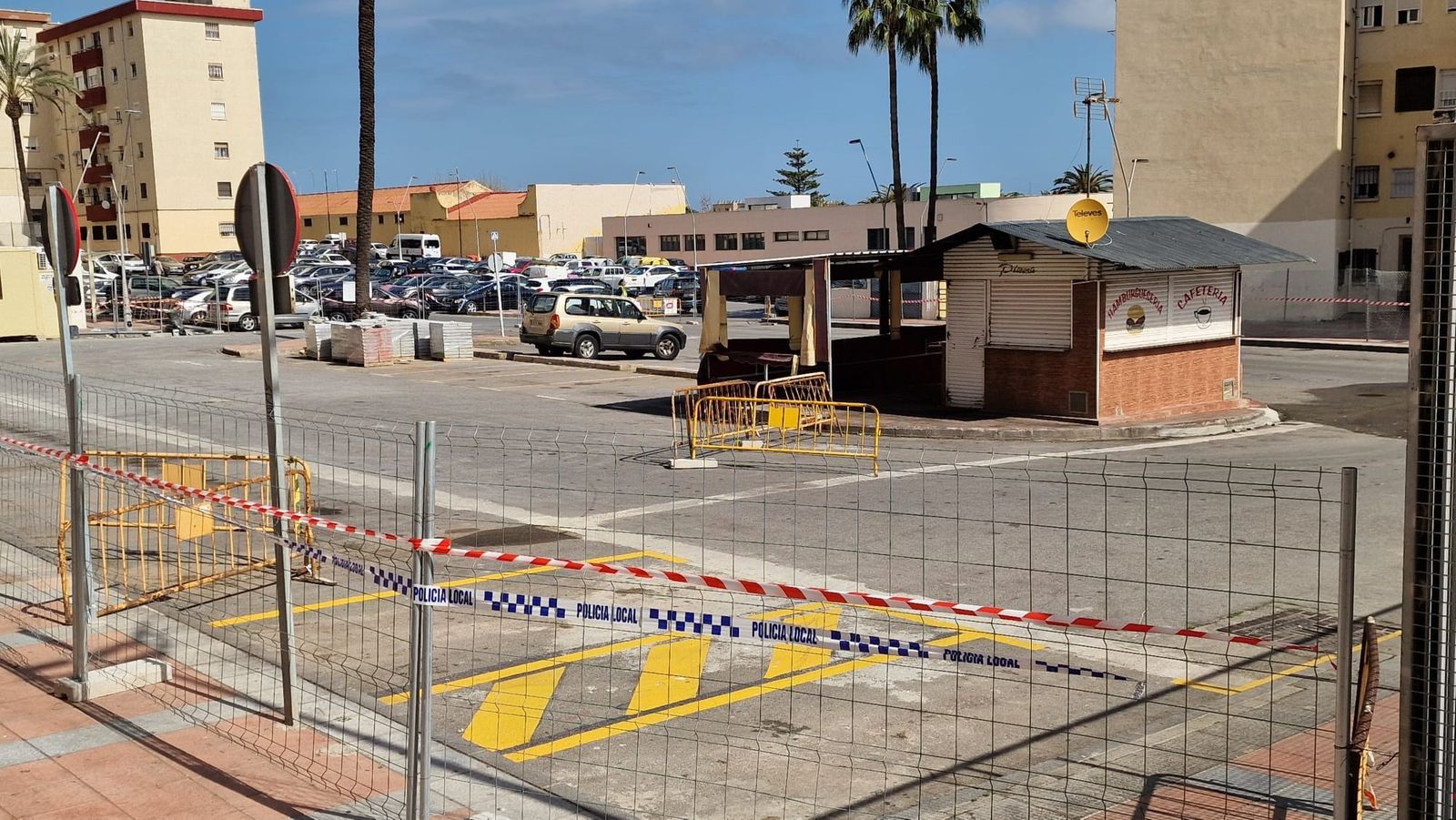 La rehabilitación integral contará con la reorganización de la zona de aparcamiento