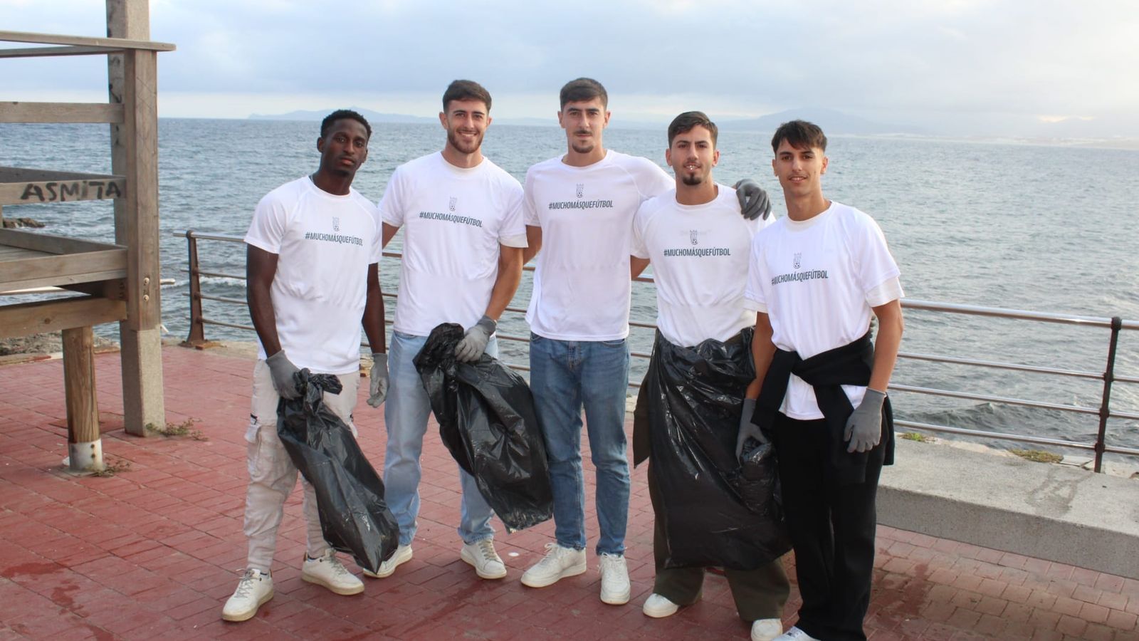 Fundación AD Ceuta FC y Asociación Ceuta Sin Plástico unidas por el medio ambiente