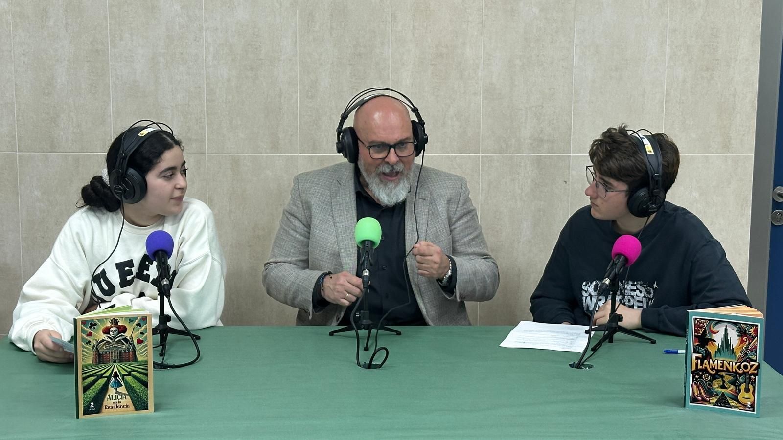 Más de 350 alumnos llenaron el salón de actos del centro educativo