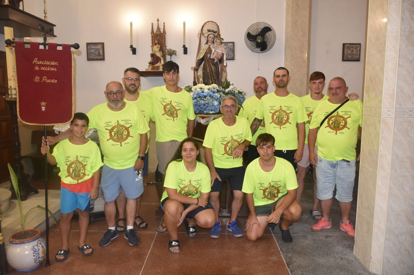 La Virgen del Carmen del Puerto encandila la barriada de Villajovita